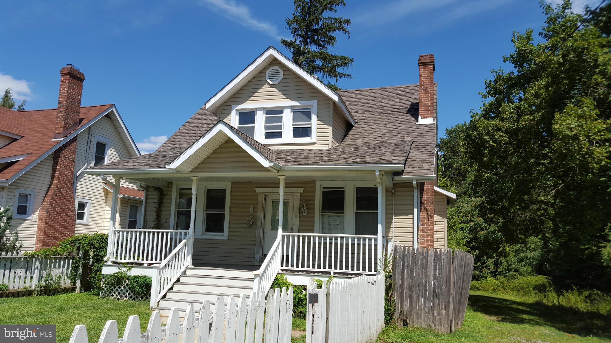 Great home in Jessup convenient to all major routes. This home is in need of some TLC to customize and update it to your standards. The home offers a nice large living area and tremendous potential for the handy buyer. Sold as is.