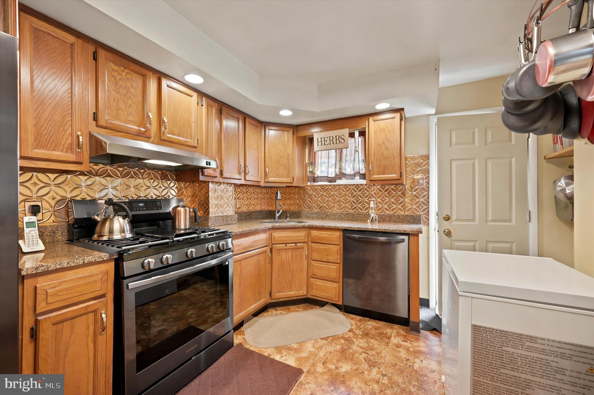 WEST PHILADELPHIA - Residential