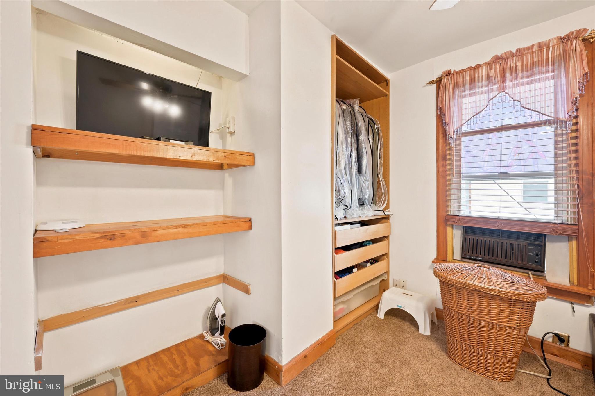 WEST PHILADELPHIA - Residential