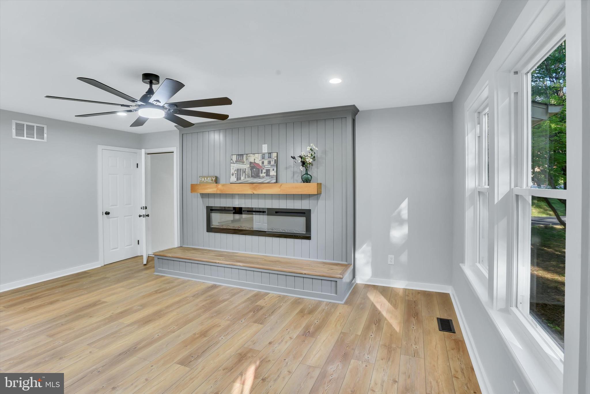 WORTHINGTON - Residential