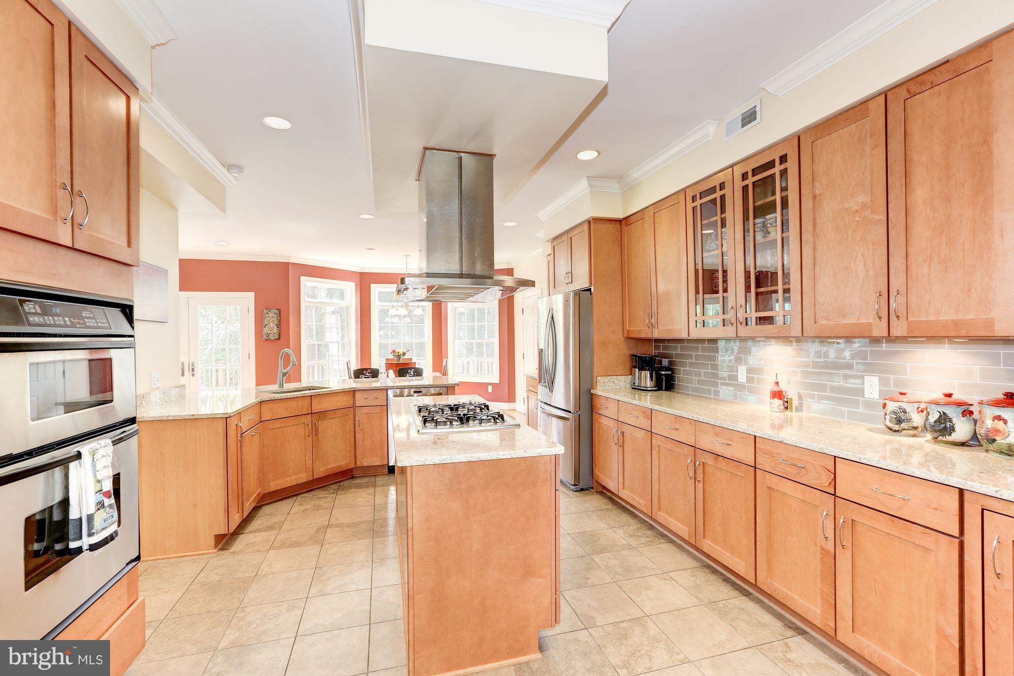 ROCK CREEK PALISADES - Residential