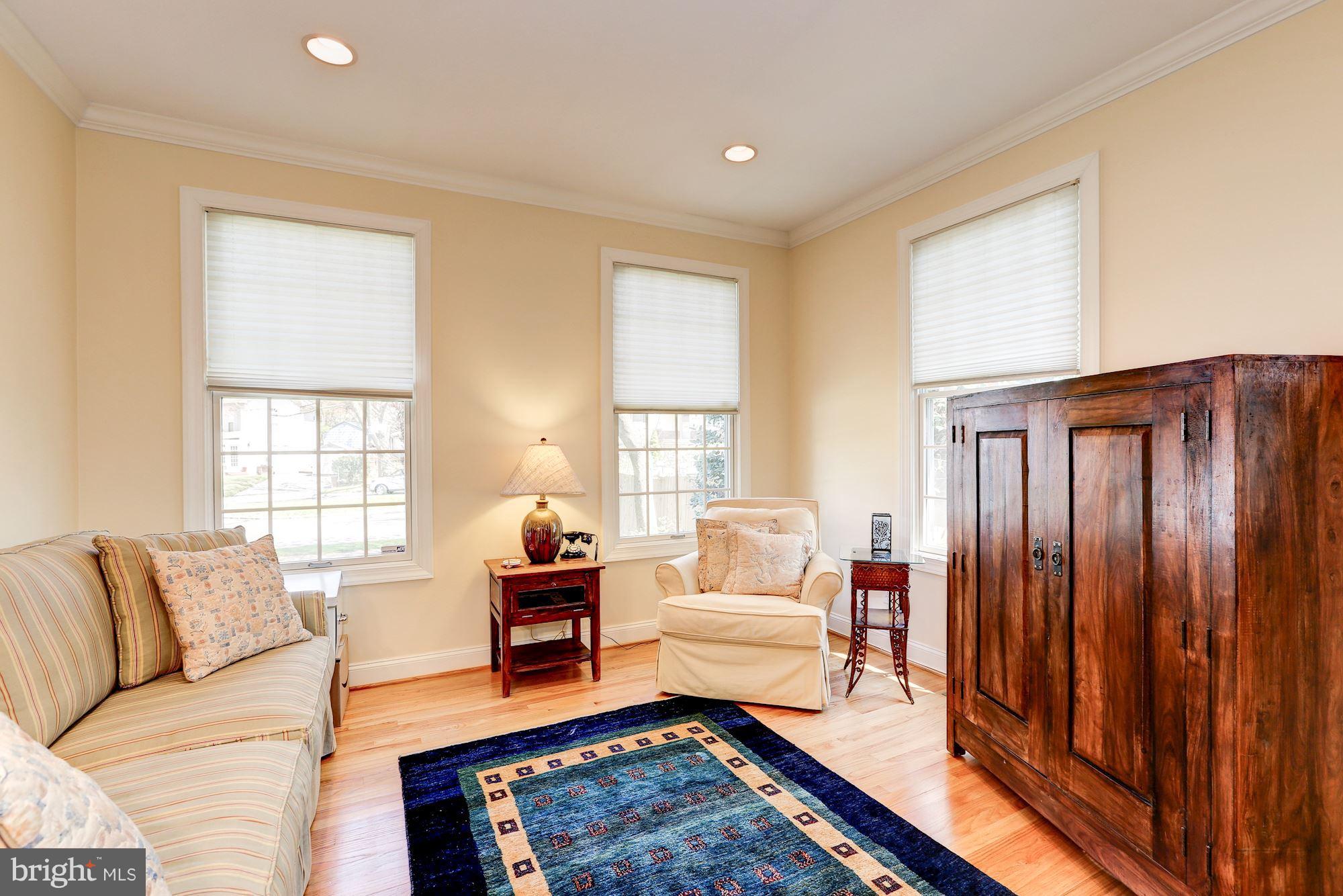 ROCK CREEK PALISADES - Residential
