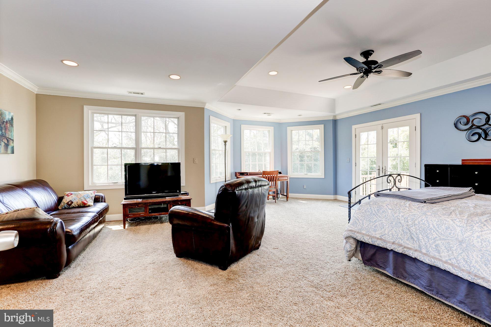ROCK CREEK PALISADES - Residential