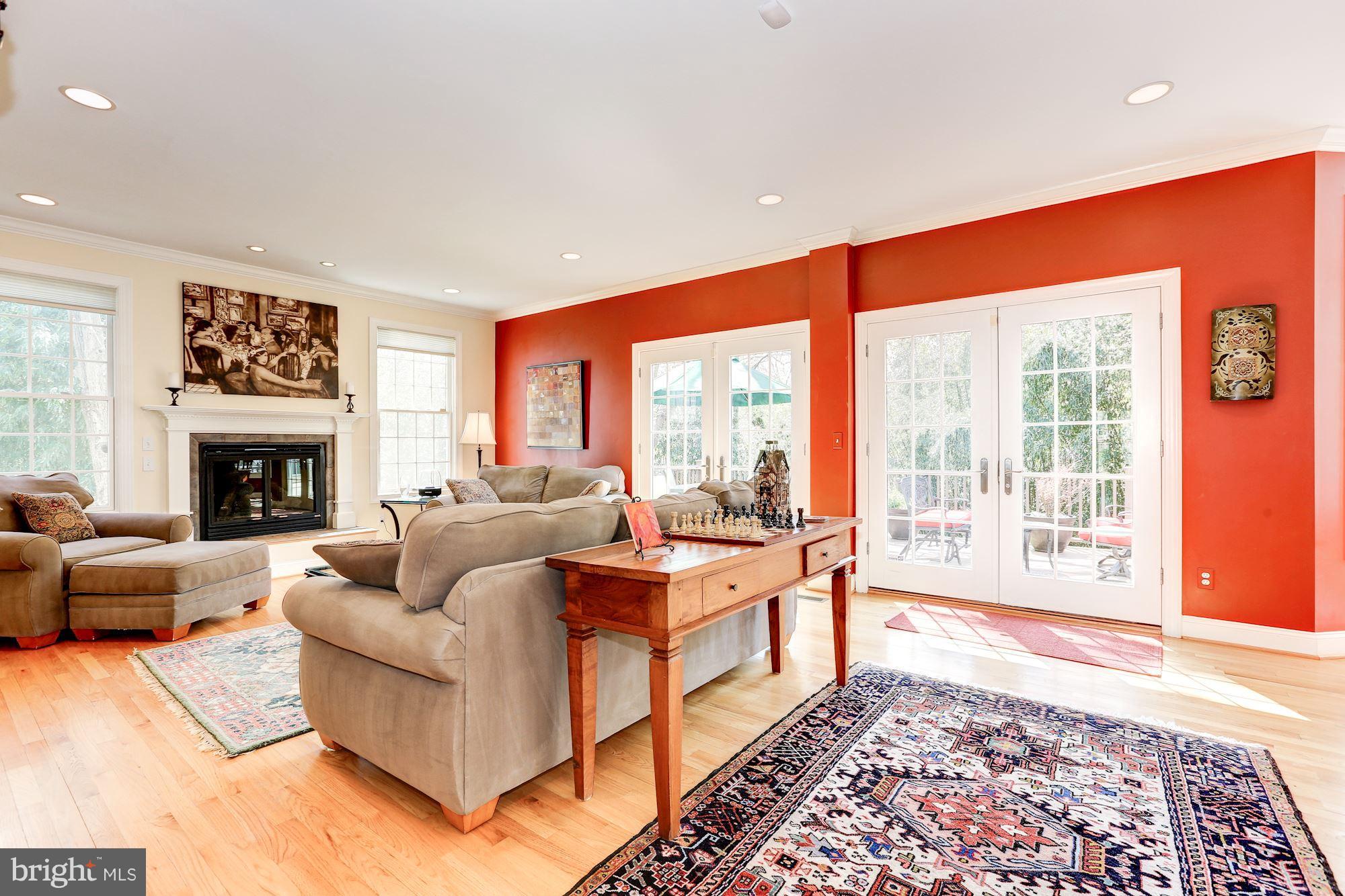ROCK CREEK PALISADES - Residential