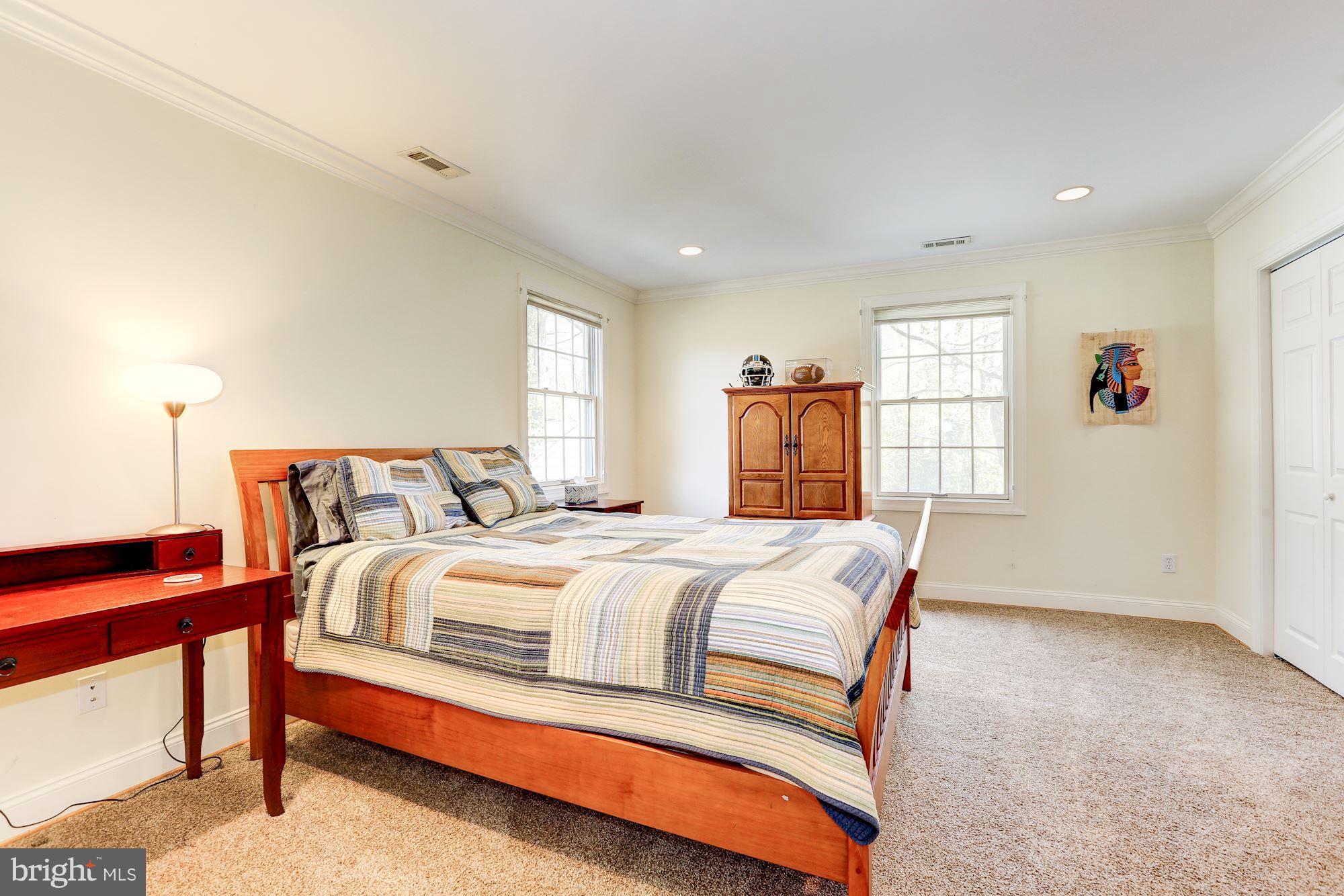 ROCK CREEK PALISADES - Residential