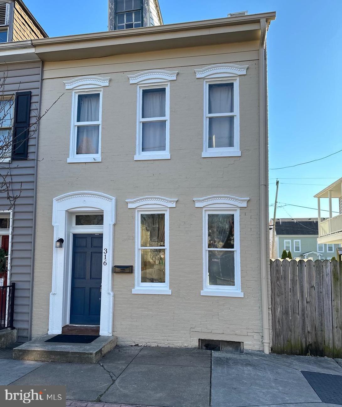 This property is a rare opportunity to own for less than you pay to rent! Also a great opportunity for an investor looking to add to their portfolio.  Newer roof, central air conditioning, and well maintained mechanicals.  A little bit of paint and TLC would go a long way!  Don’t miss out on your chance to own an affordable, conveniently located York City gem.