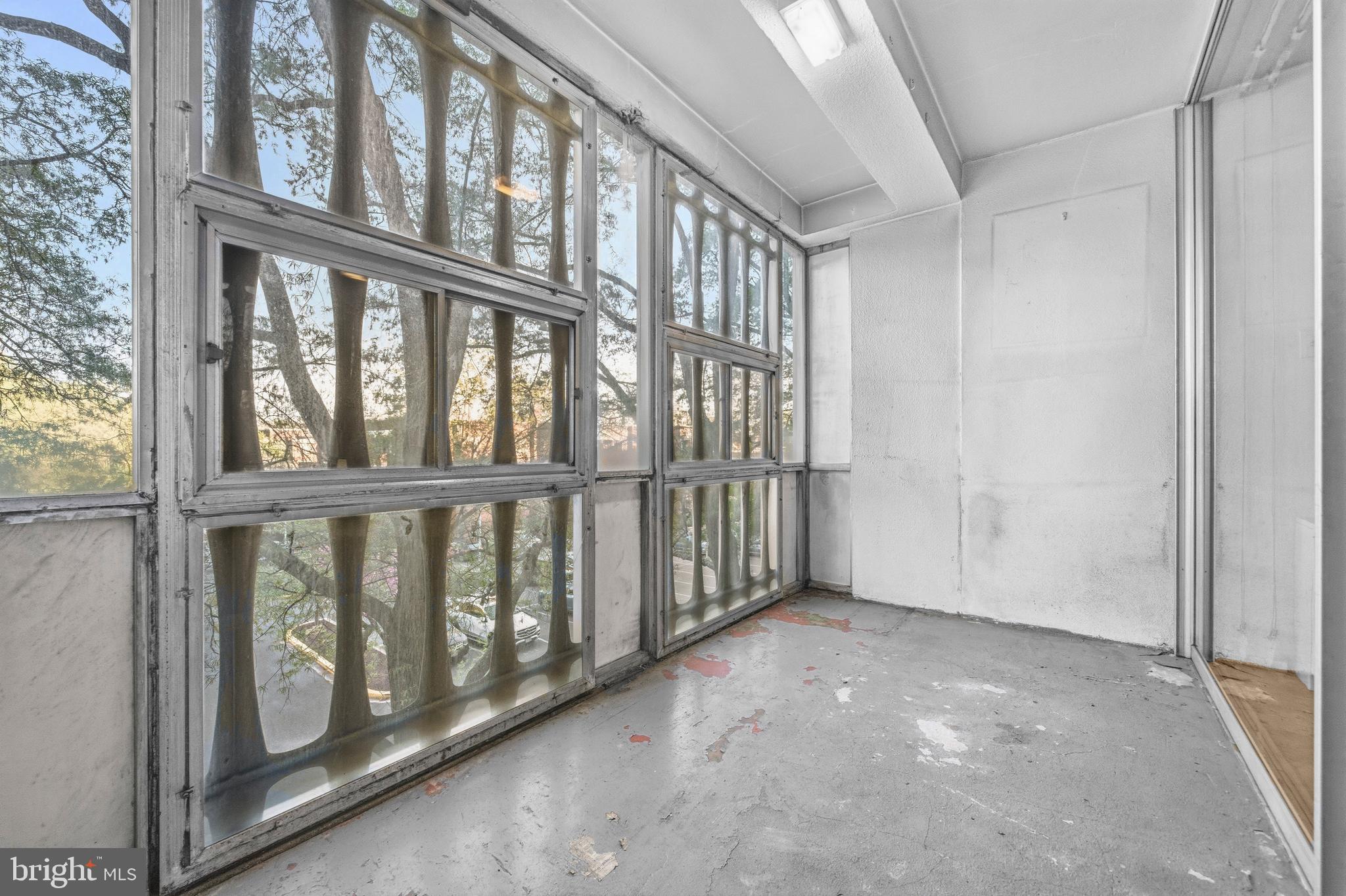 SW WATERFRONT - Residential