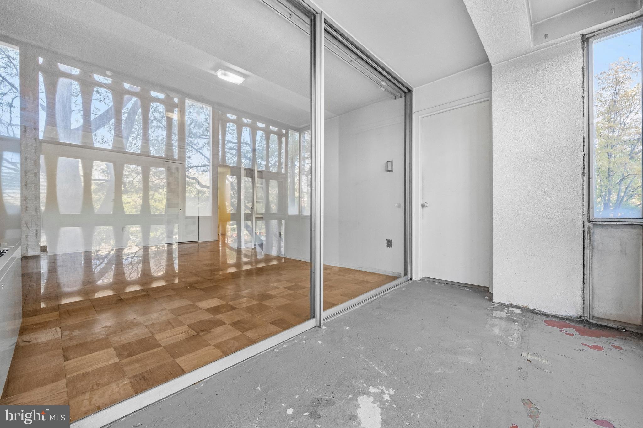 SW WATERFRONT - Residential