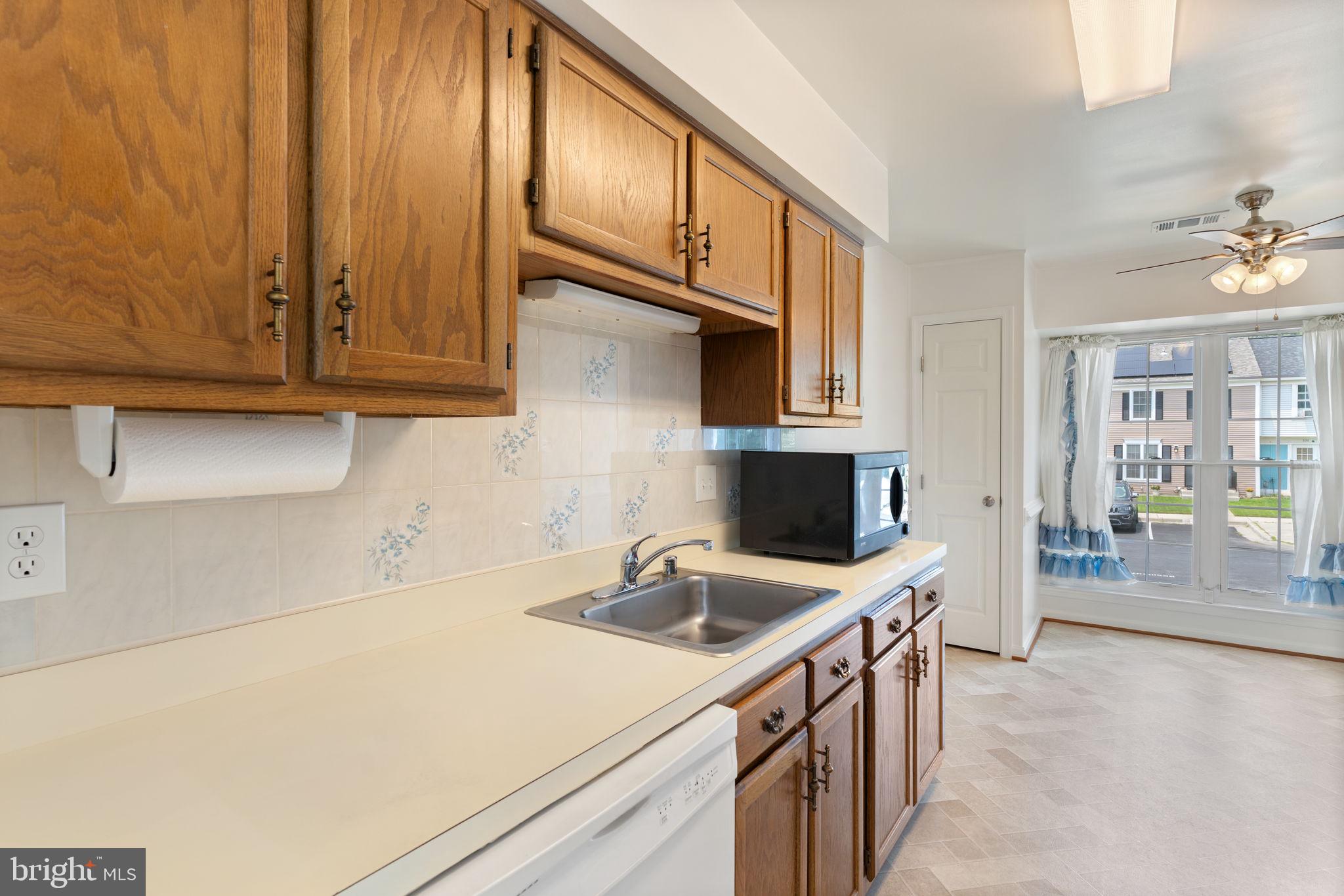 CLOVERLEAF TOWNHOUSES - Residential