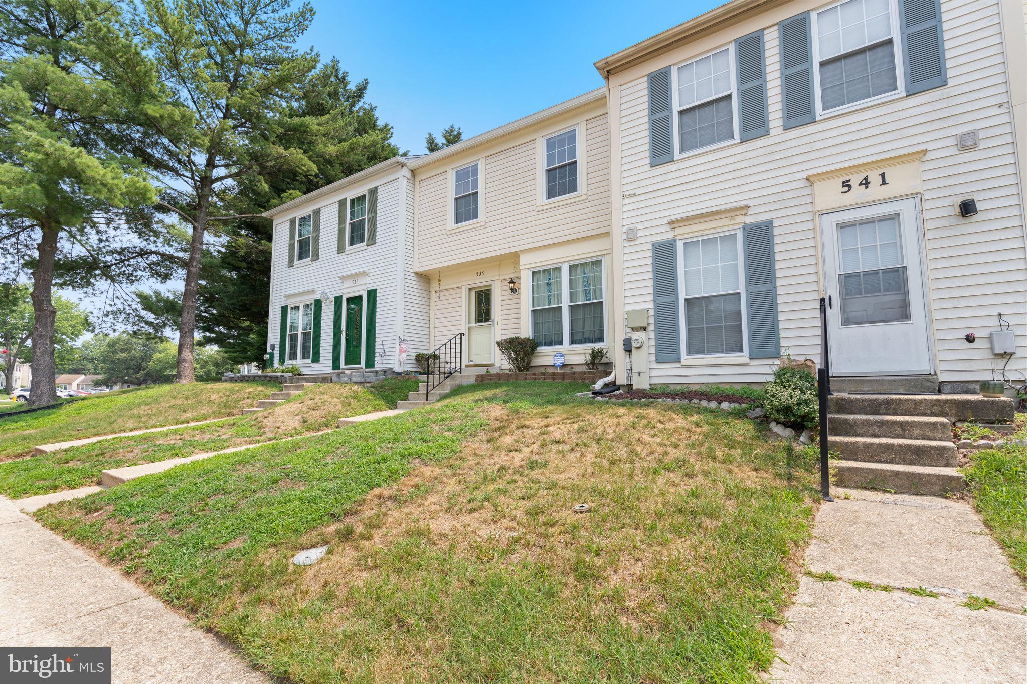 CLOVERLEAF TOWNHOUSES - Residential