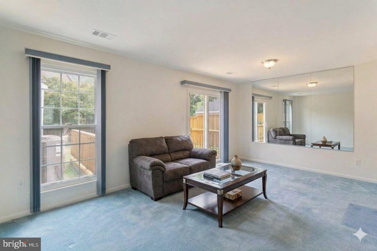 CLOVERLEAF TOWNHOUSES - Residential