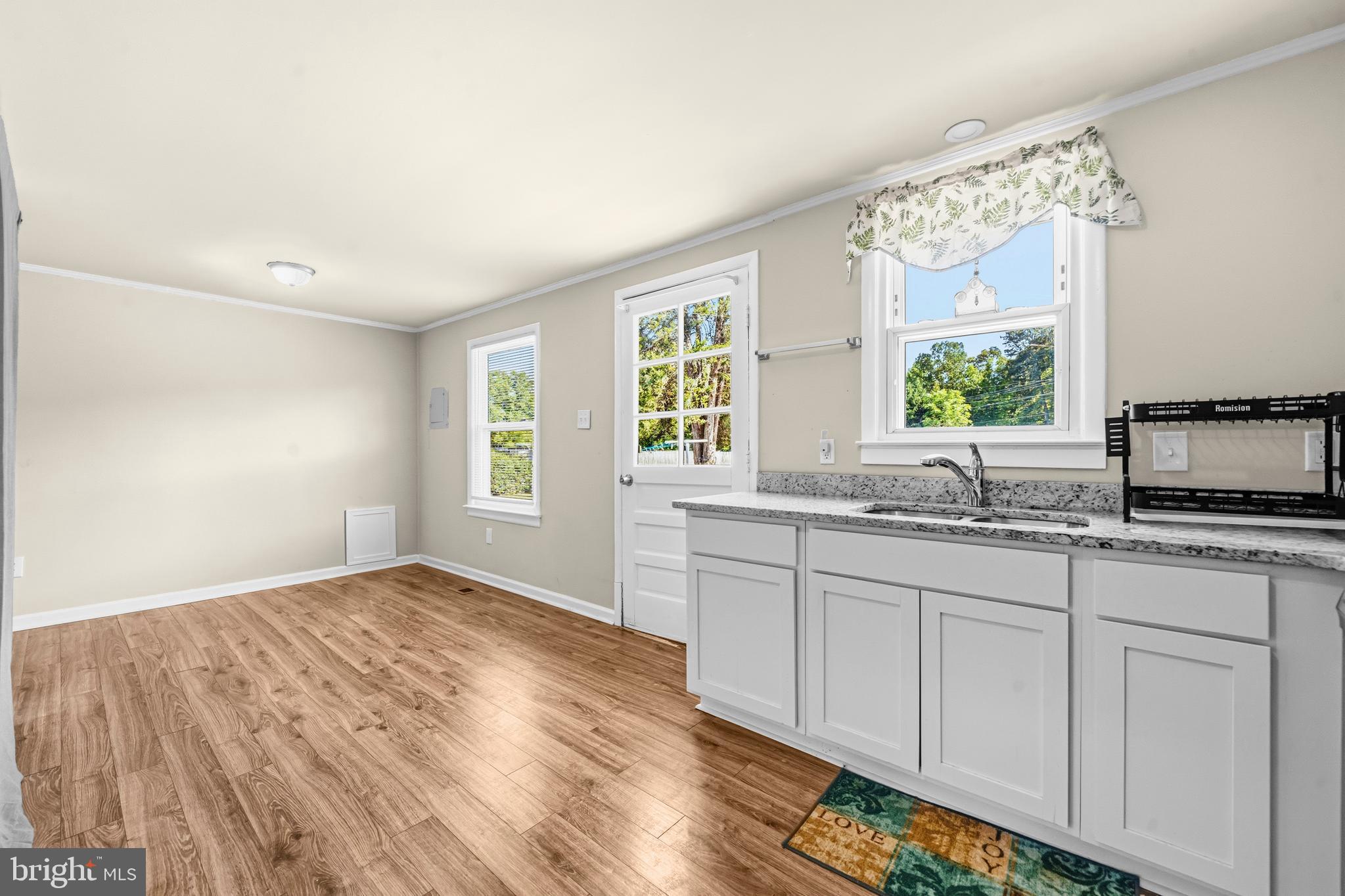 POINT ESTATES - Residential