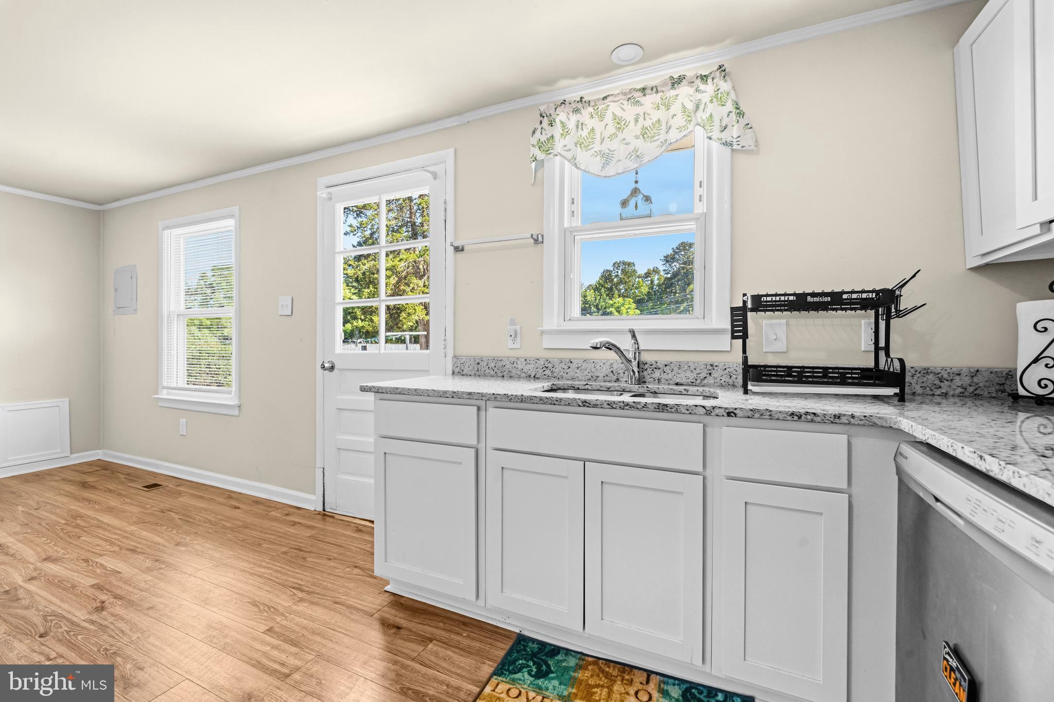POINT ESTATES - Residential