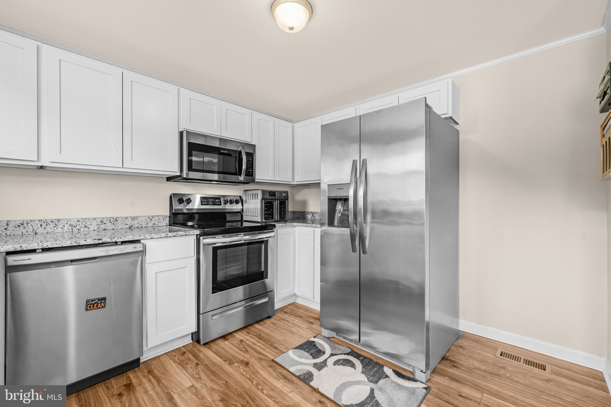 POINT ESTATES - Residential
