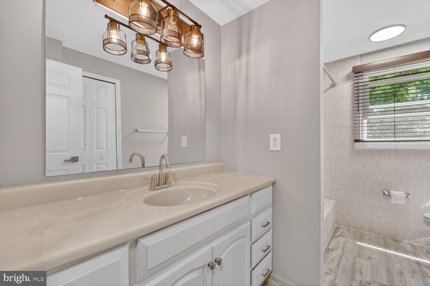 ORANGE HUNT WEST - Residential