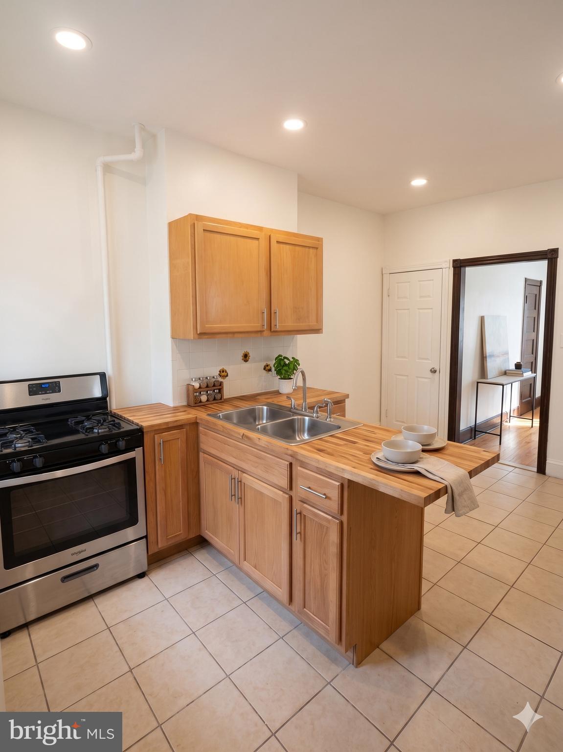 NORTHWOOD - Residential