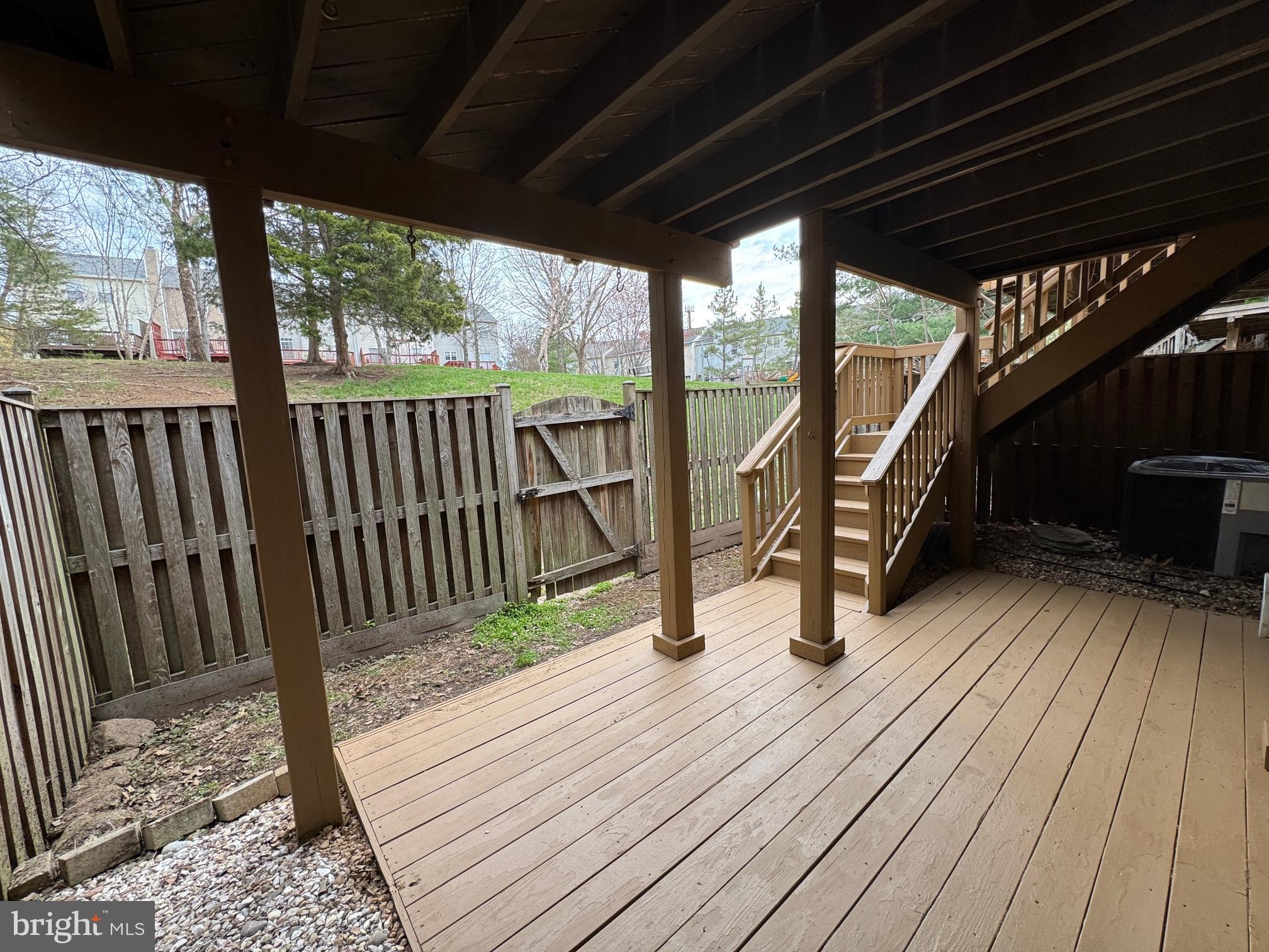 NORTH HART RUN - Residential