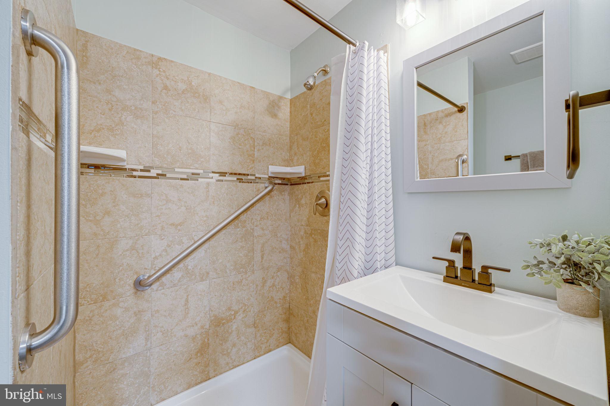 NORTH HART RUN - Residential