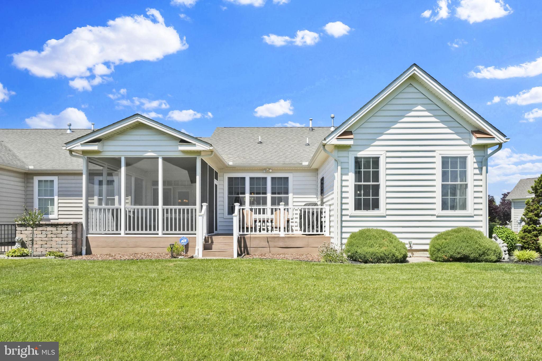 THE VILLAS AT CATTAIL - Residential