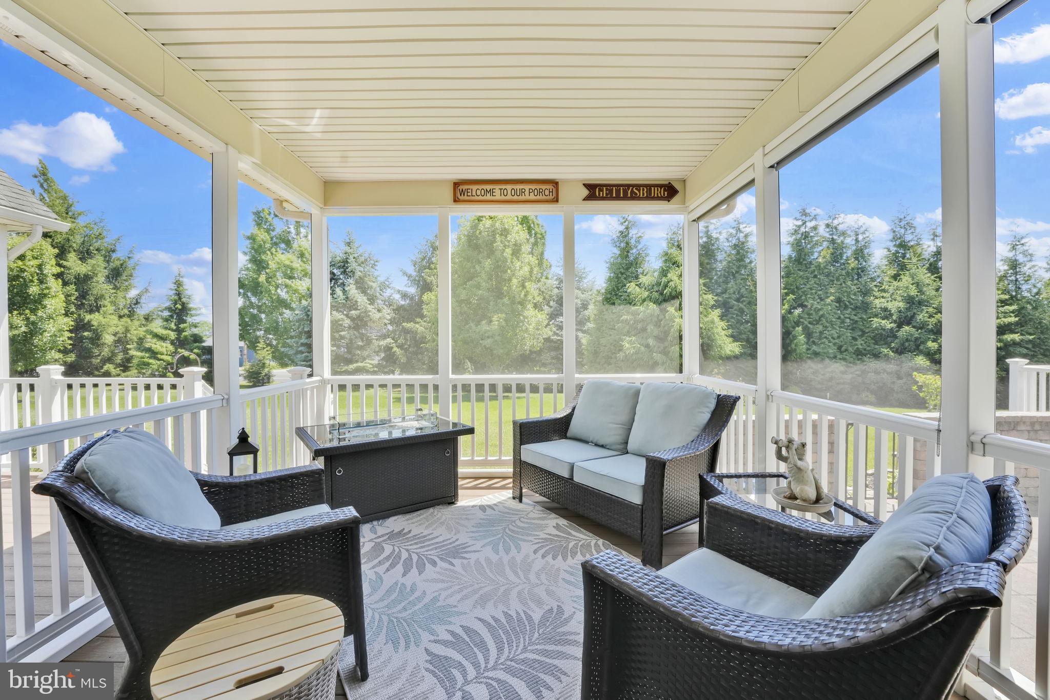 THE VILLAS AT CATTAIL - Residential
