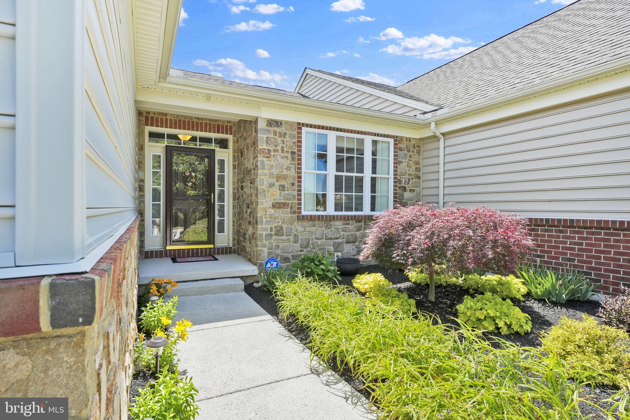 THE VILLAS AT CATTAIL - Residential