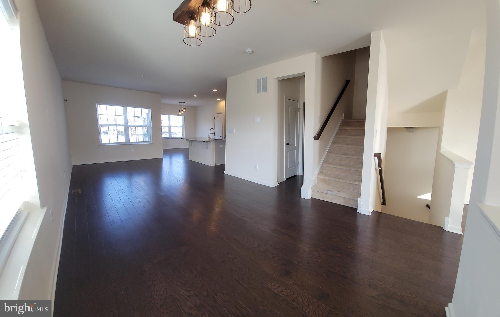 HIGH GROVE - Residential