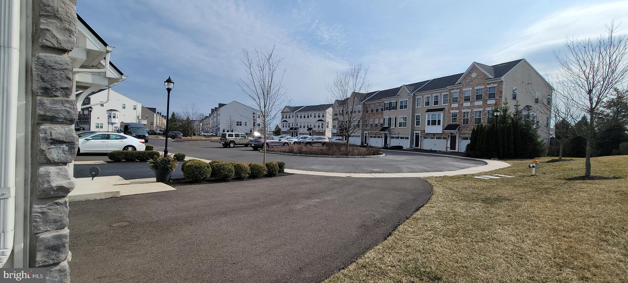 HIGH GROVE - Residential