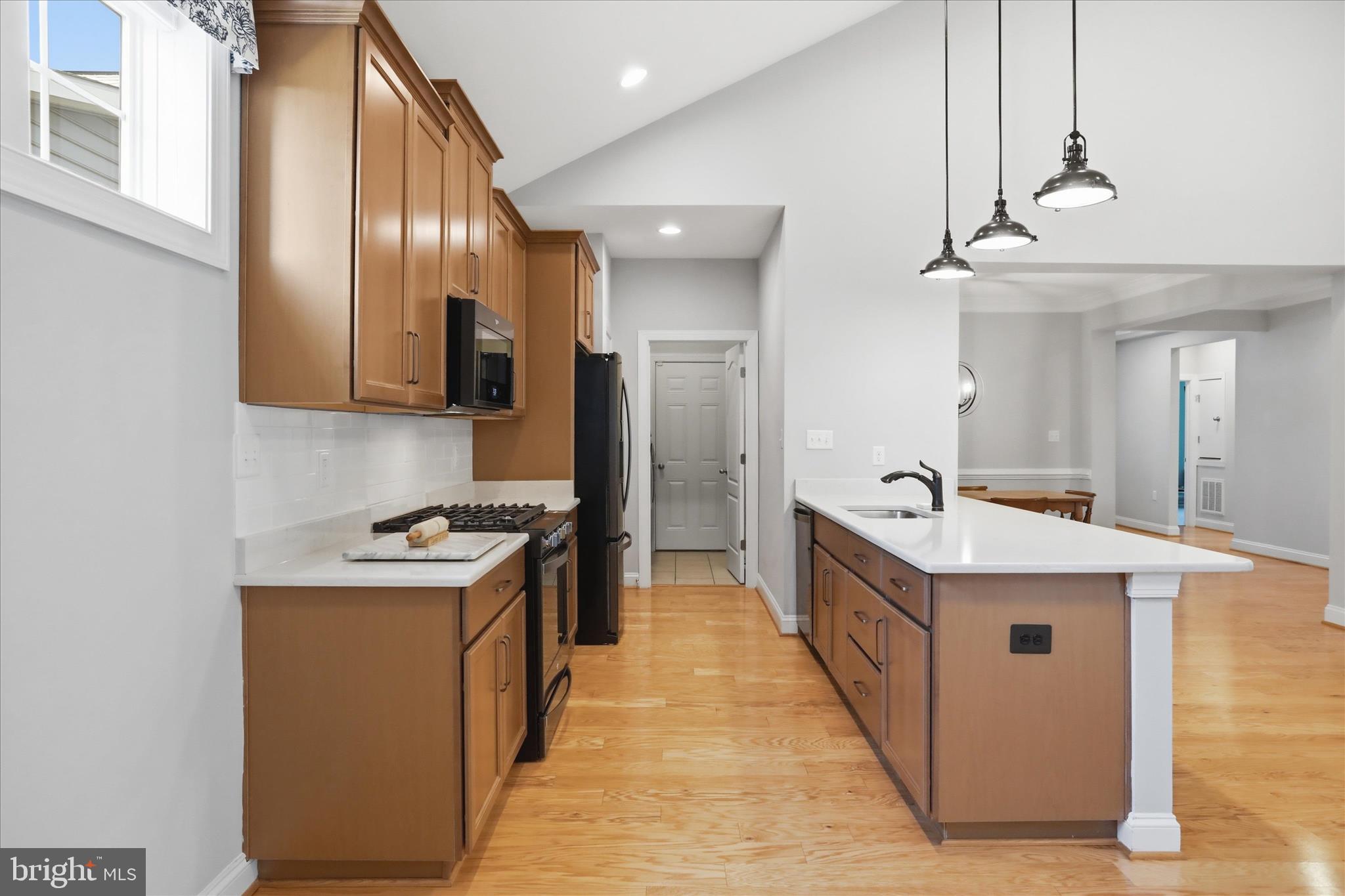 CEDAR MEADOWS - Residential