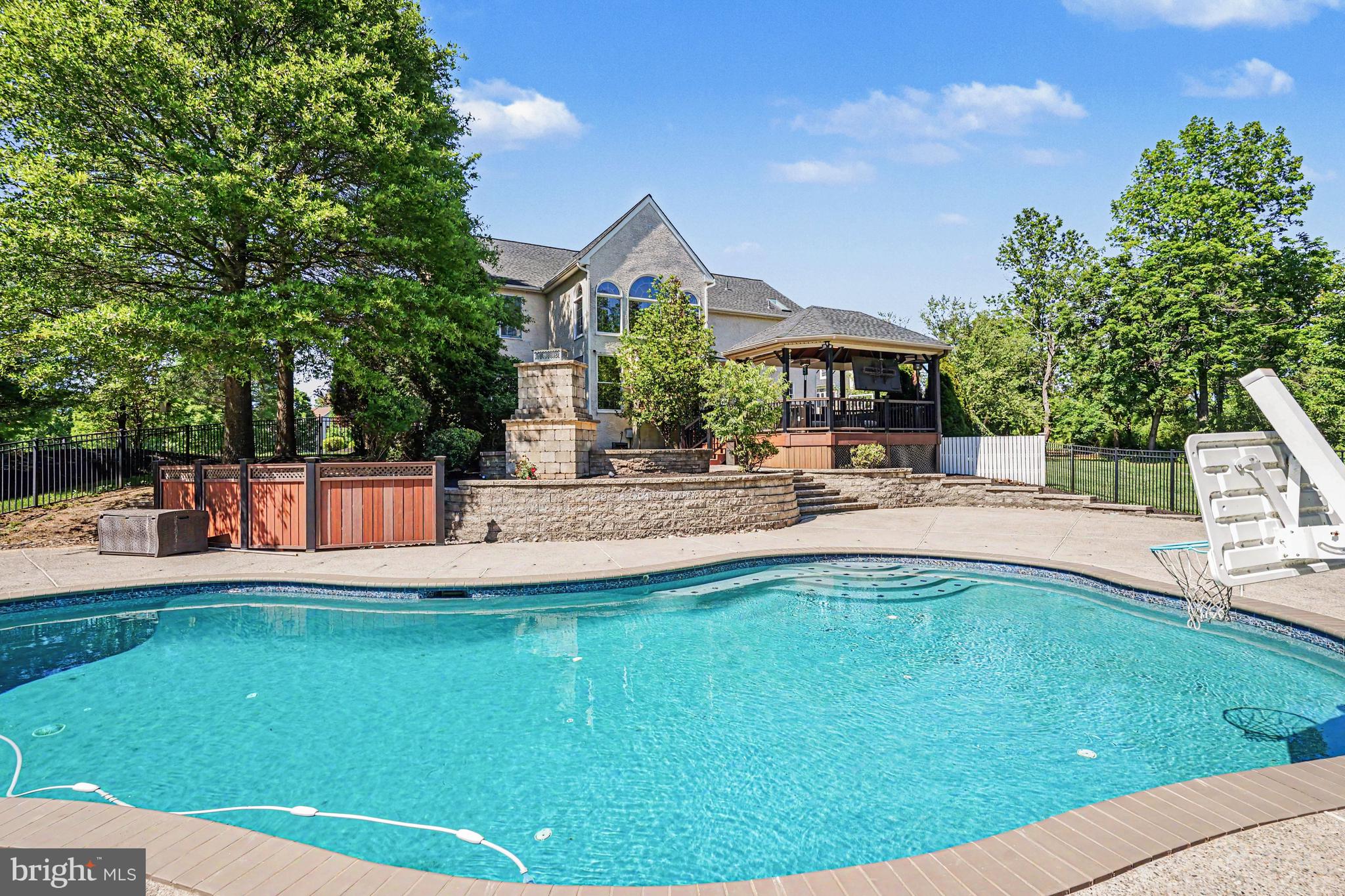 ENCLAVE AT EVANSBURG - Residential
