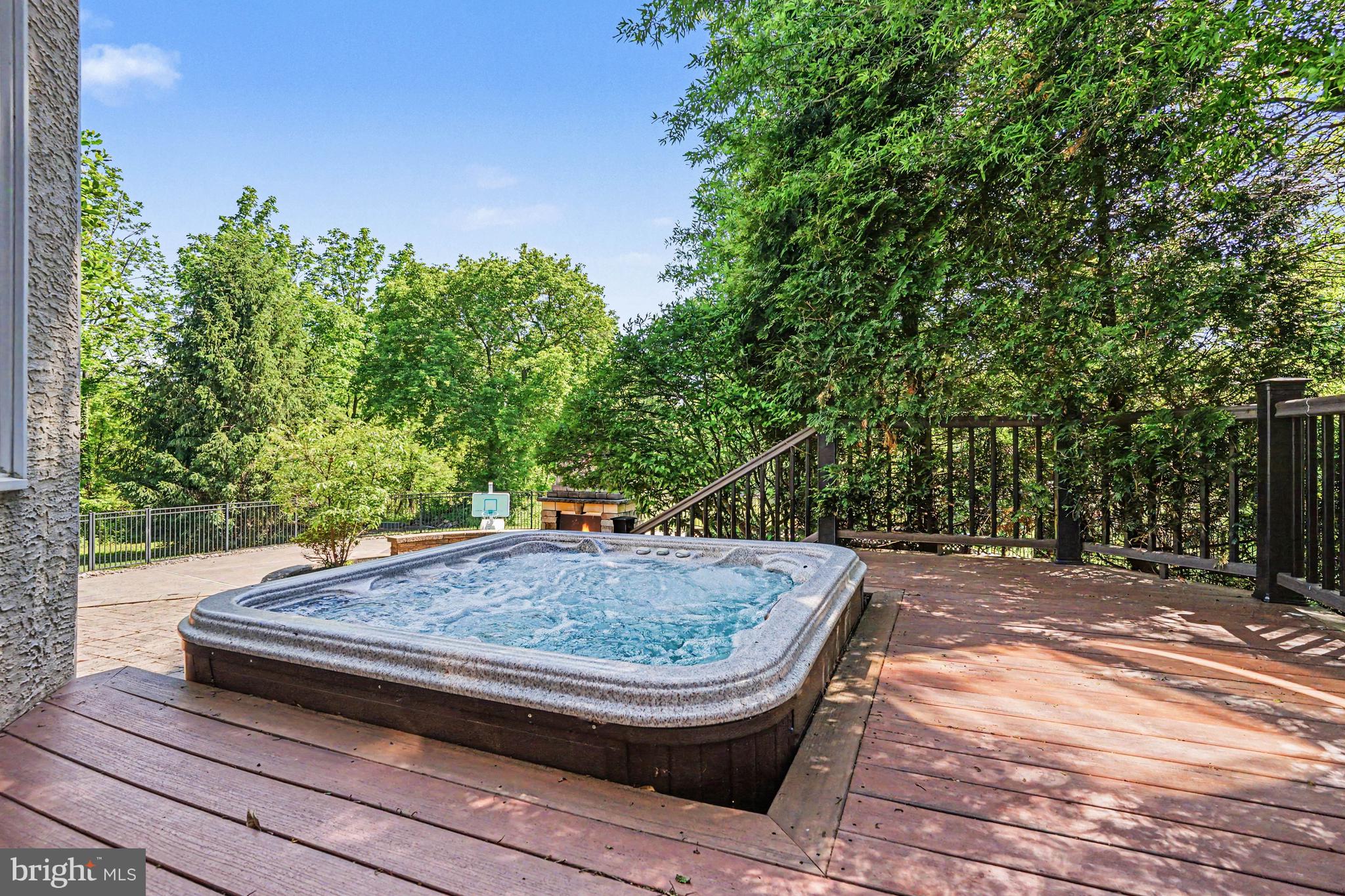 ENCLAVE AT EVANSBURG - Residential