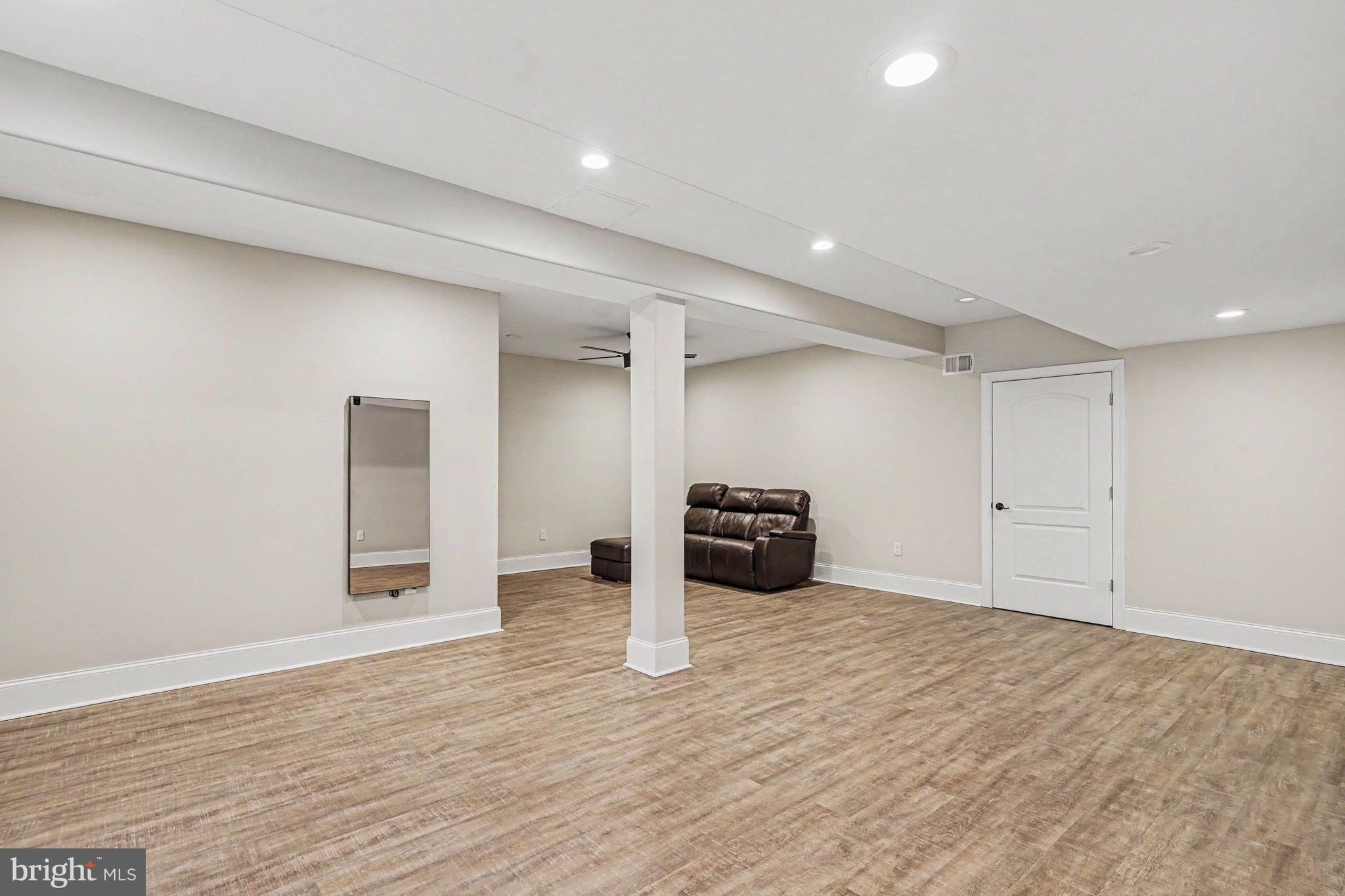 ENCLAVE AT EVANSBURG - Residential