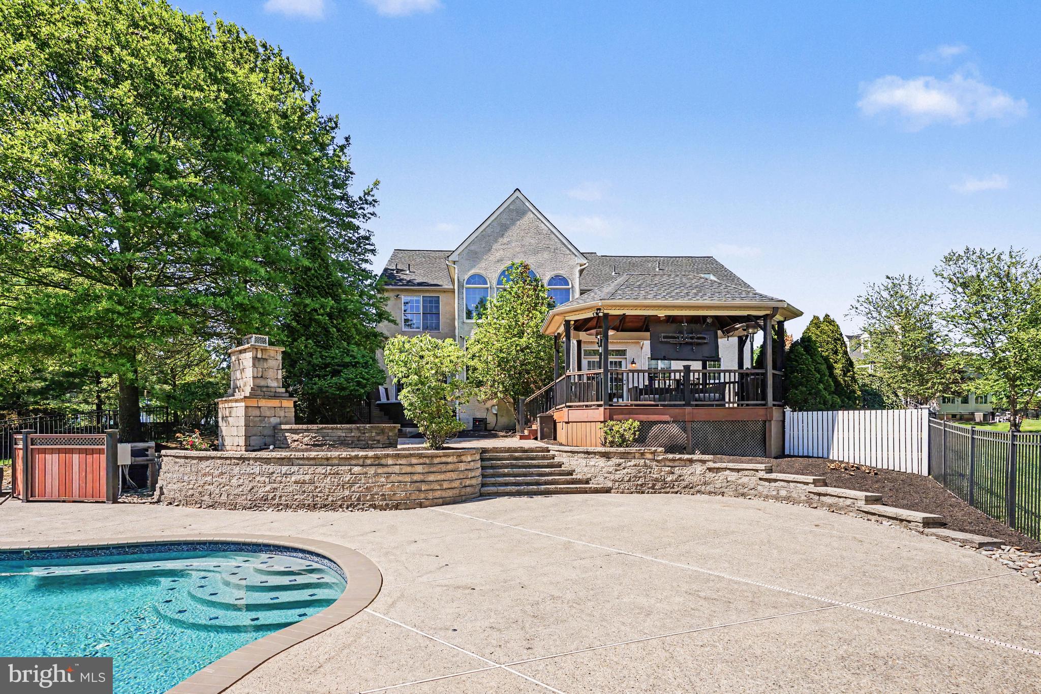 ENCLAVE AT EVANSBURG - Residential