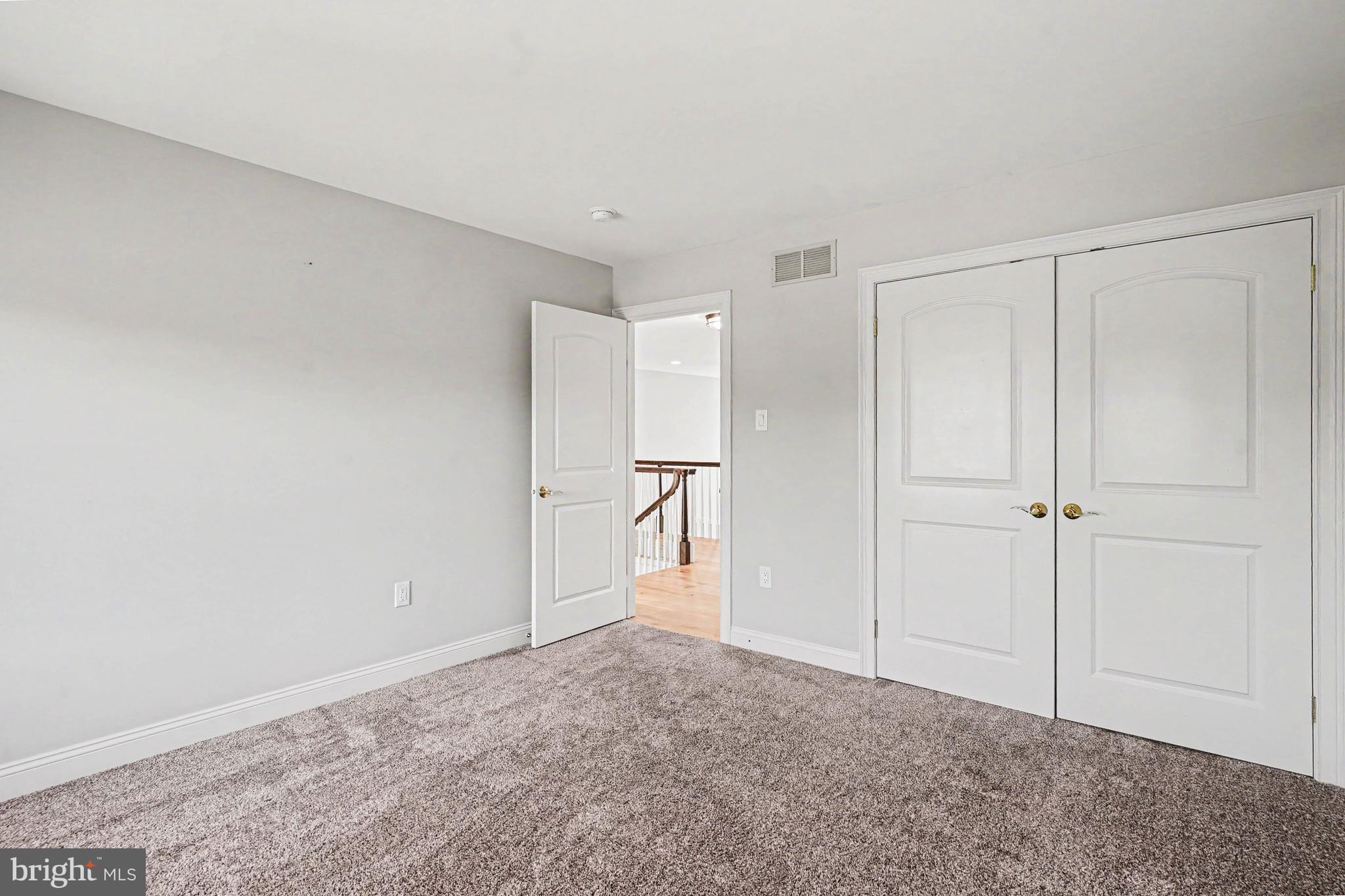 ENCLAVE AT EVANSBURG - Residential