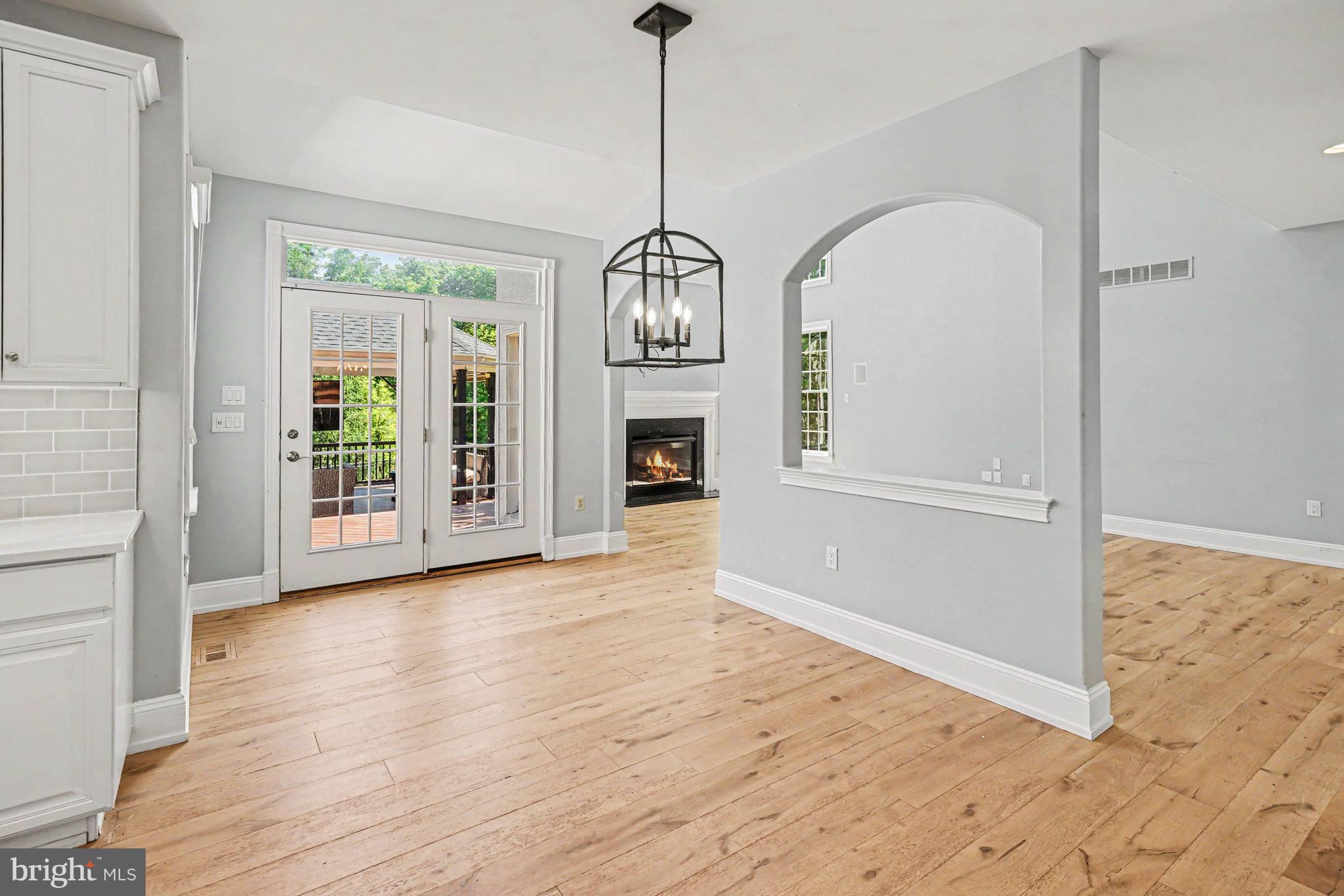 ENCLAVE AT EVANSBURG - Residential
