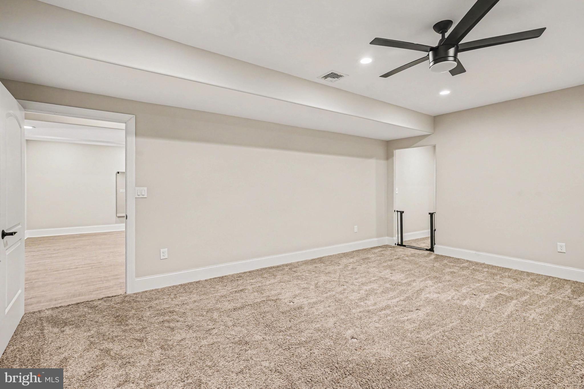 ENCLAVE AT EVANSBURG - Residential