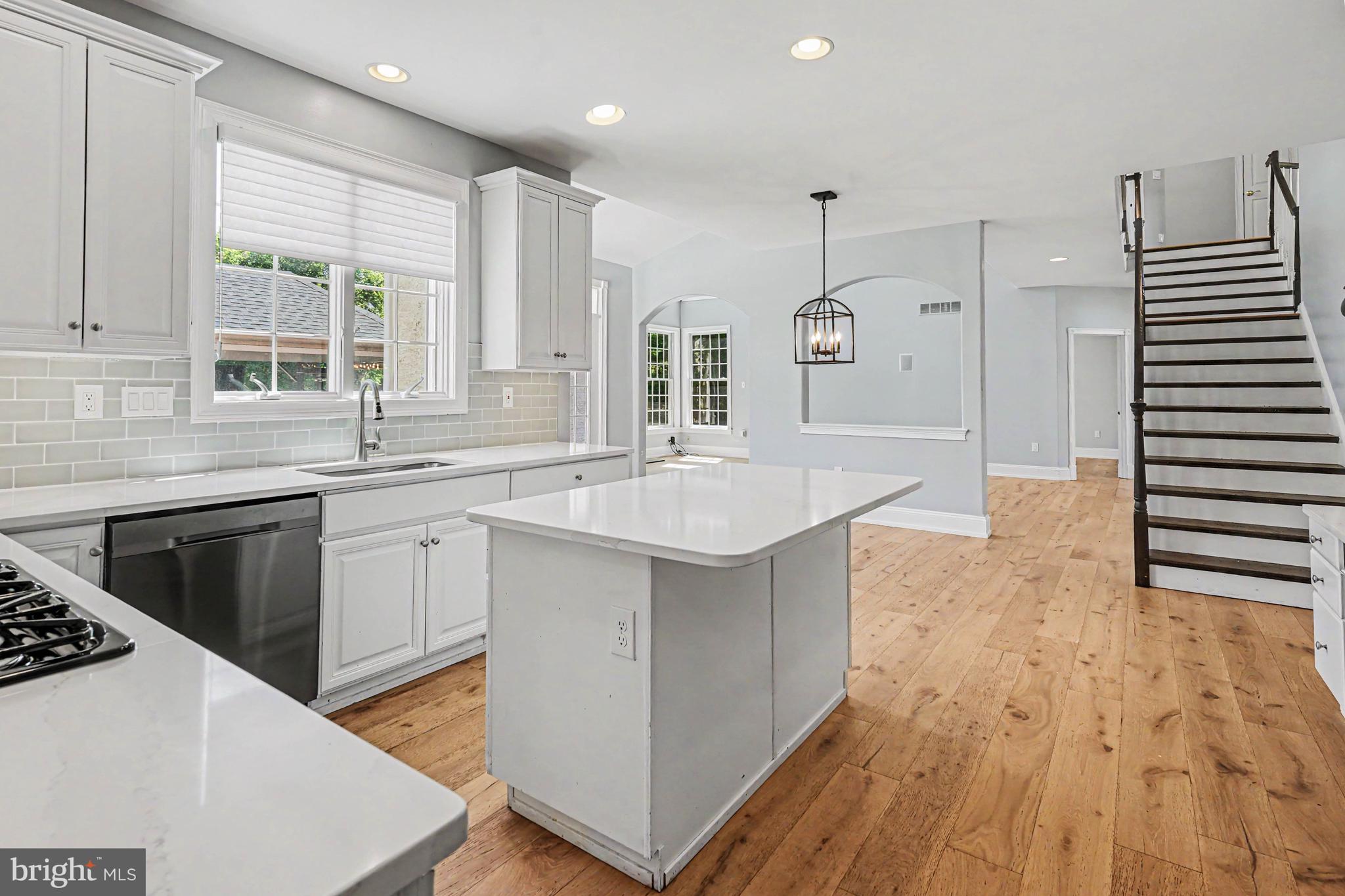 ENCLAVE AT EVANSBURG - Residential