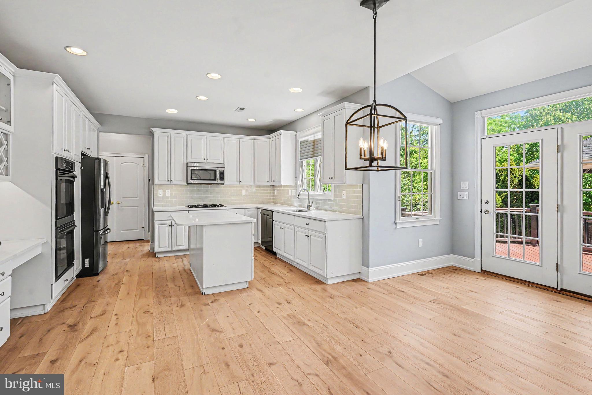 ENCLAVE AT EVANSBURG - Residential