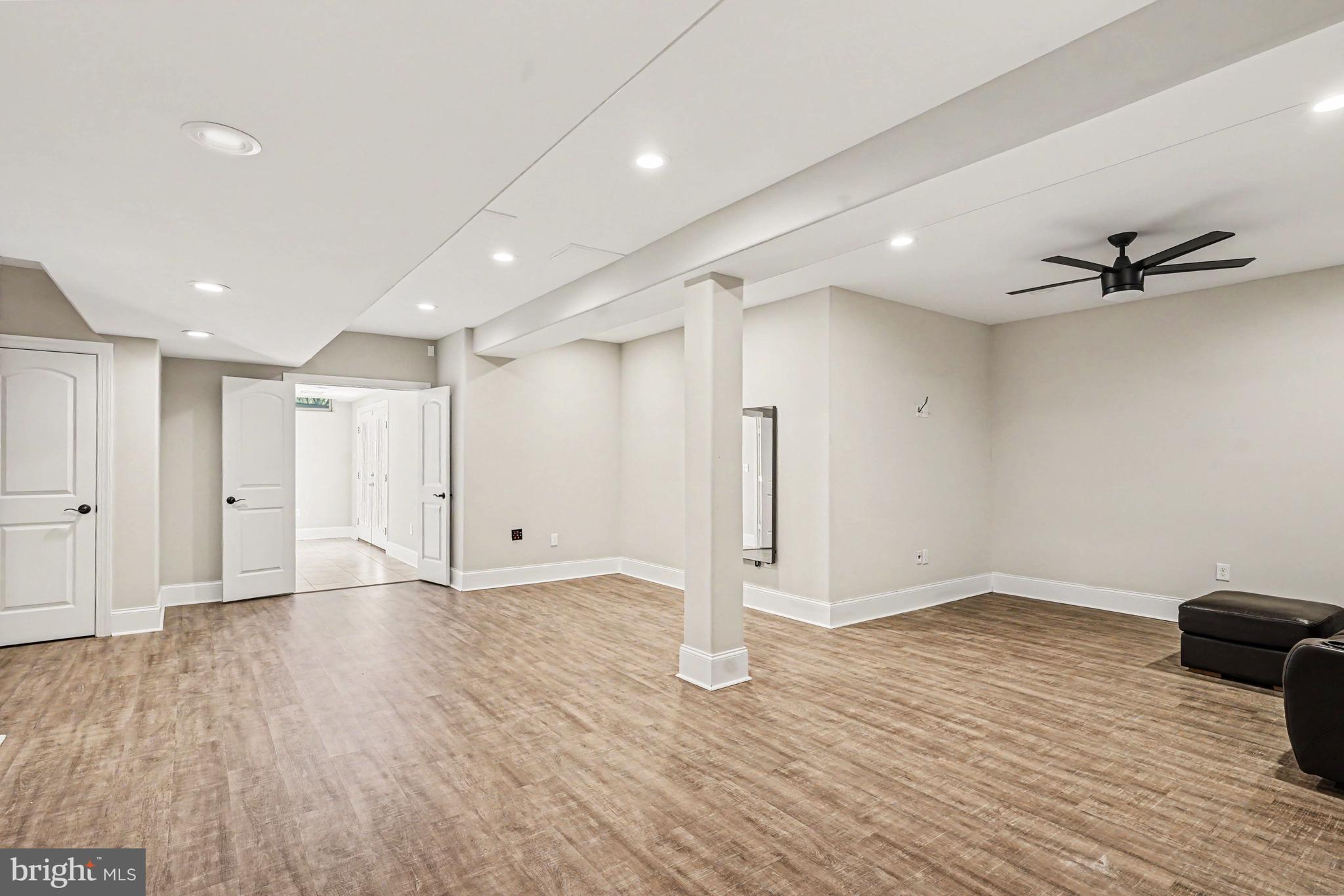 ENCLAVE AT EVANSBURG - Residential