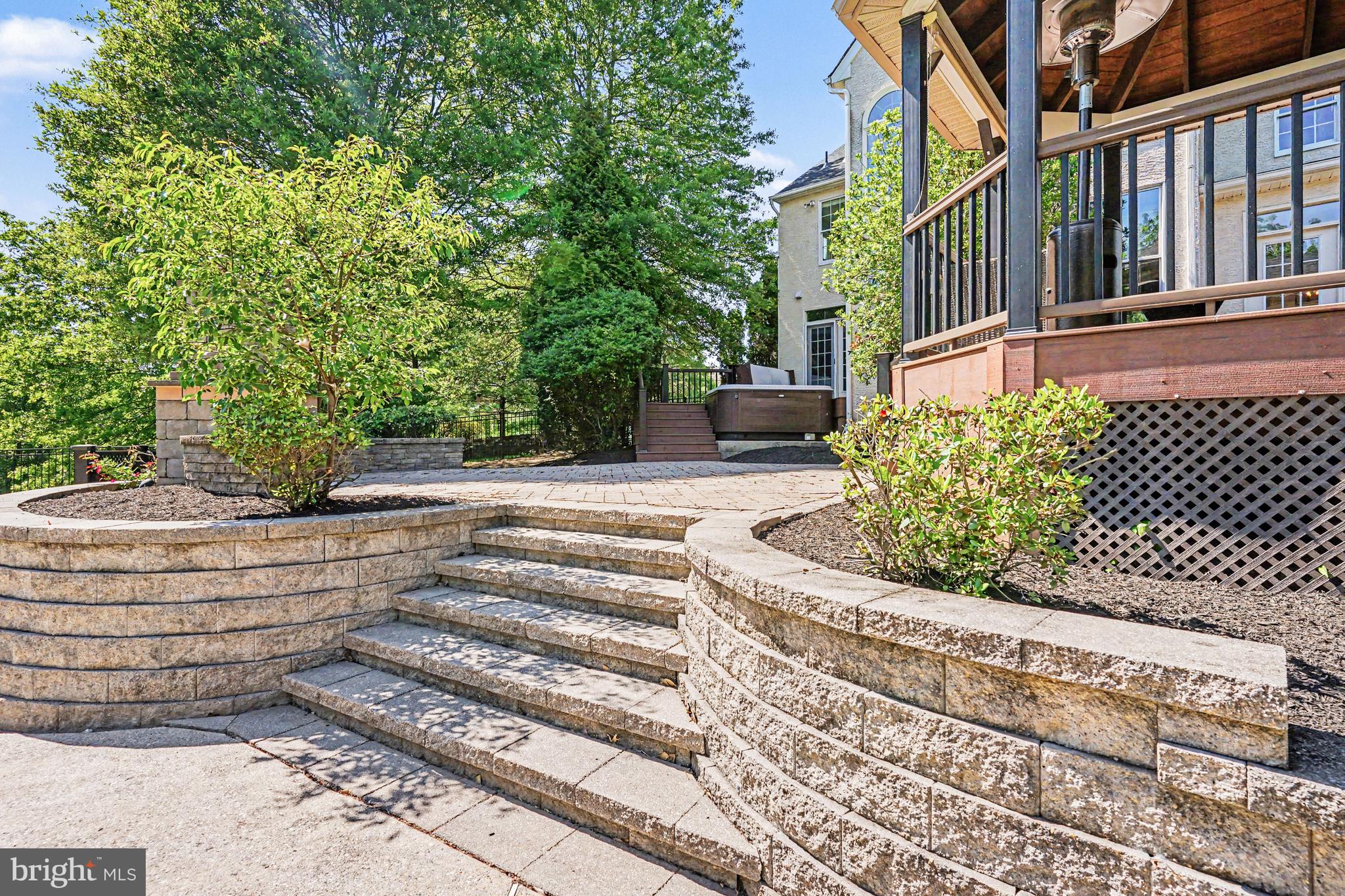 ENCLAVE AT EVANSBURG - Residential