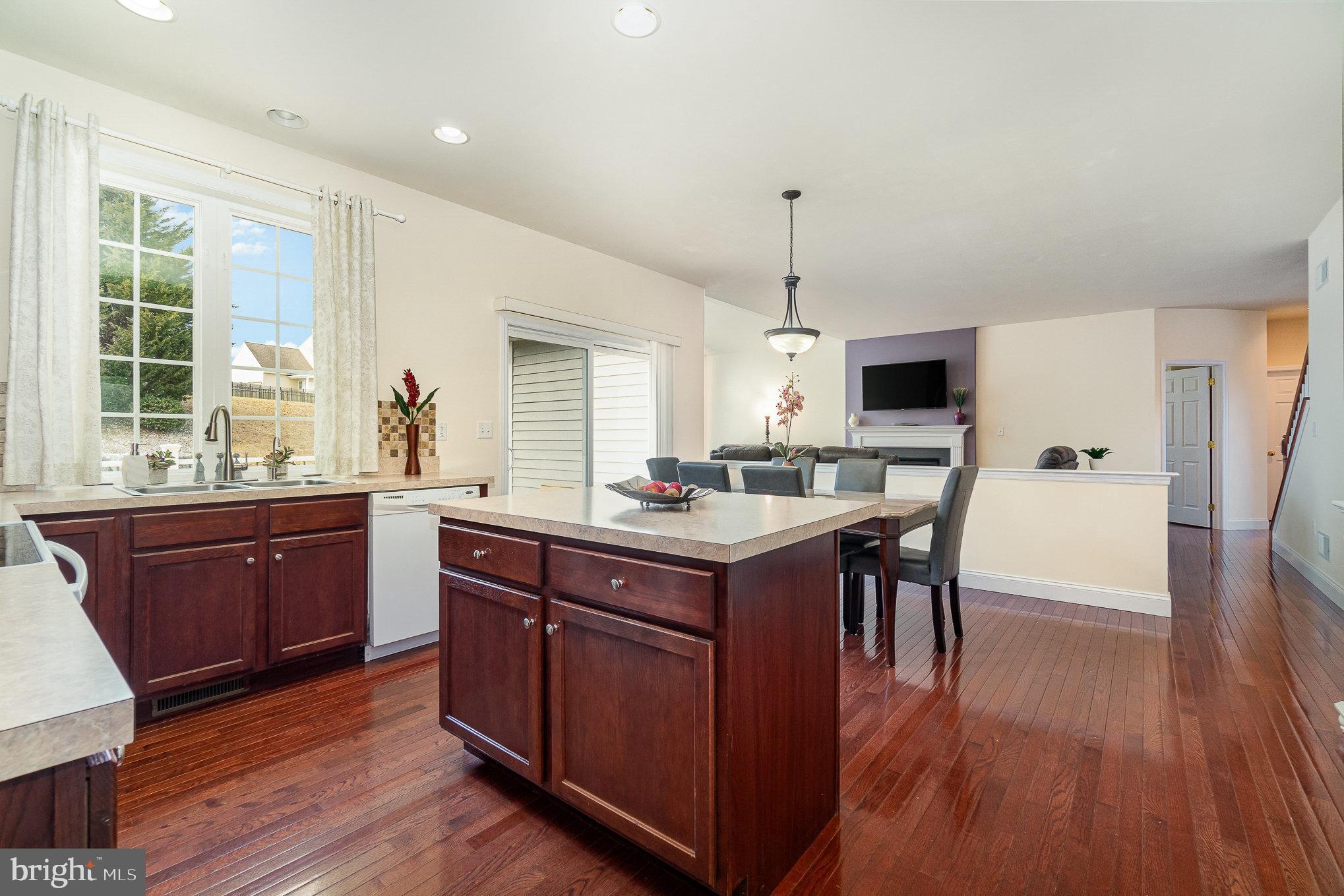 SPRINGWOOD - Residential