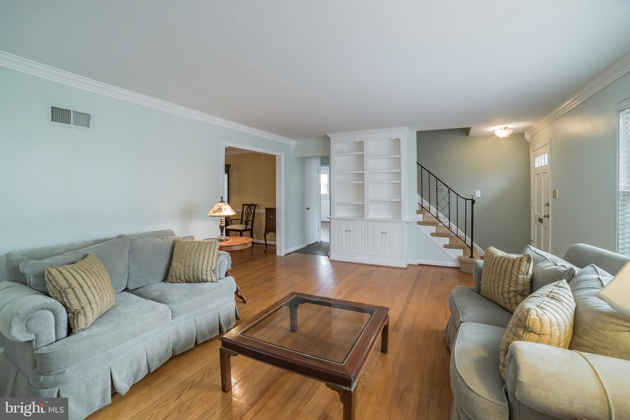 BETHESDA OUTSIDE - Residential