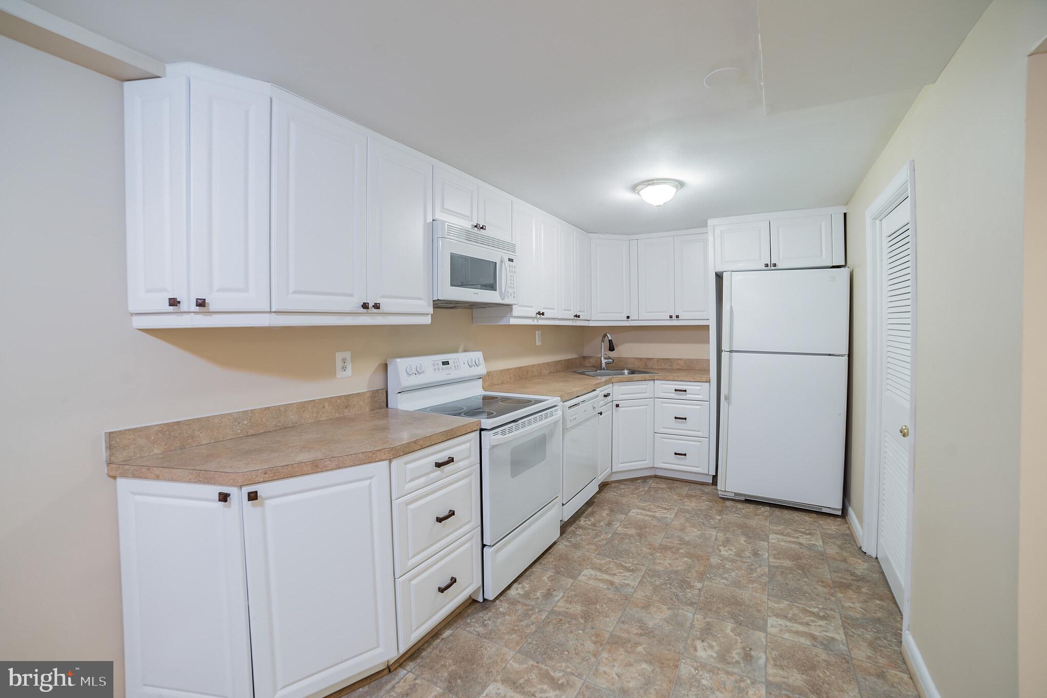BETHESDA OUTSIDE - Residential