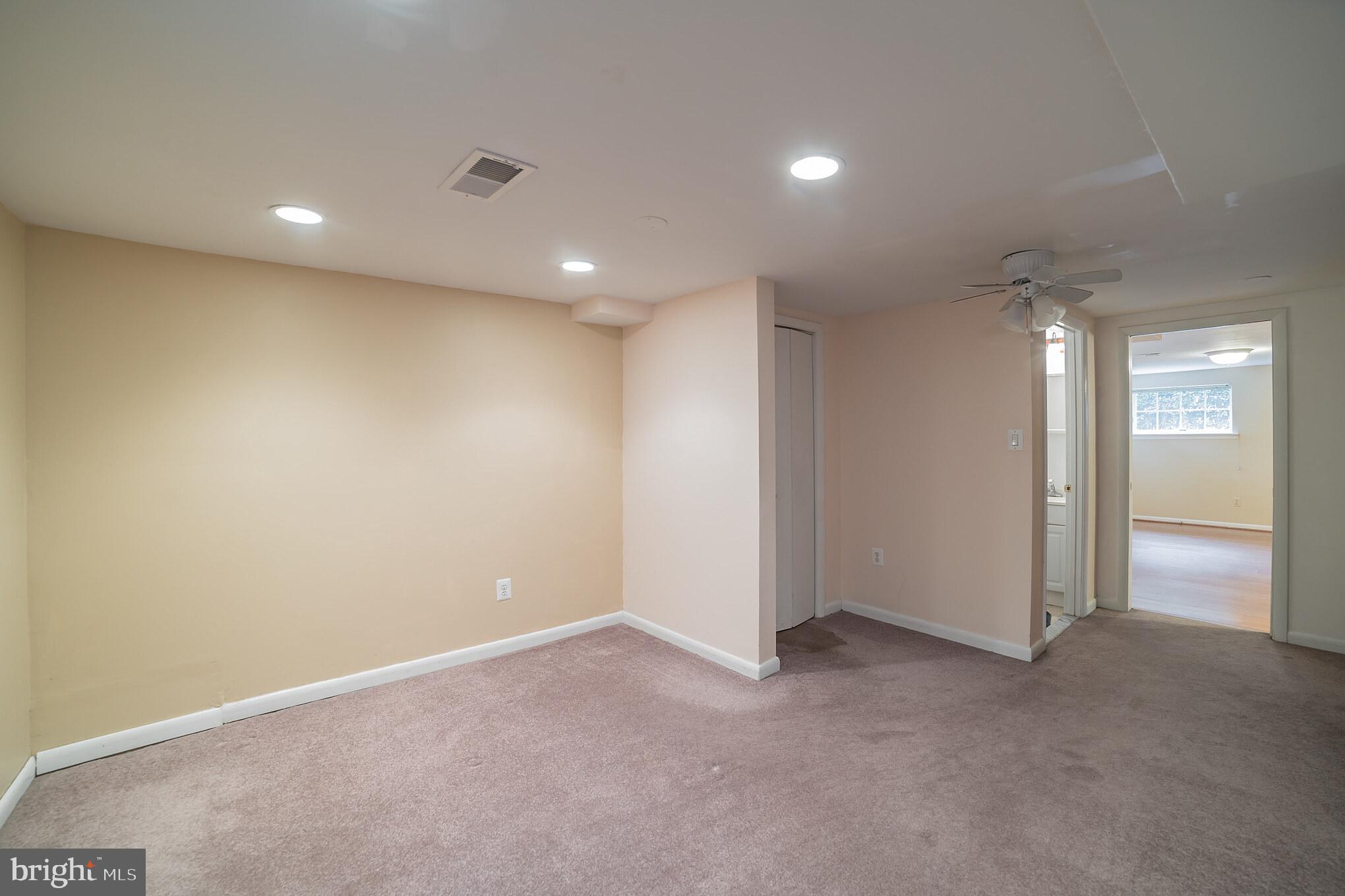 BETHESDA OUTSIDE - Residential