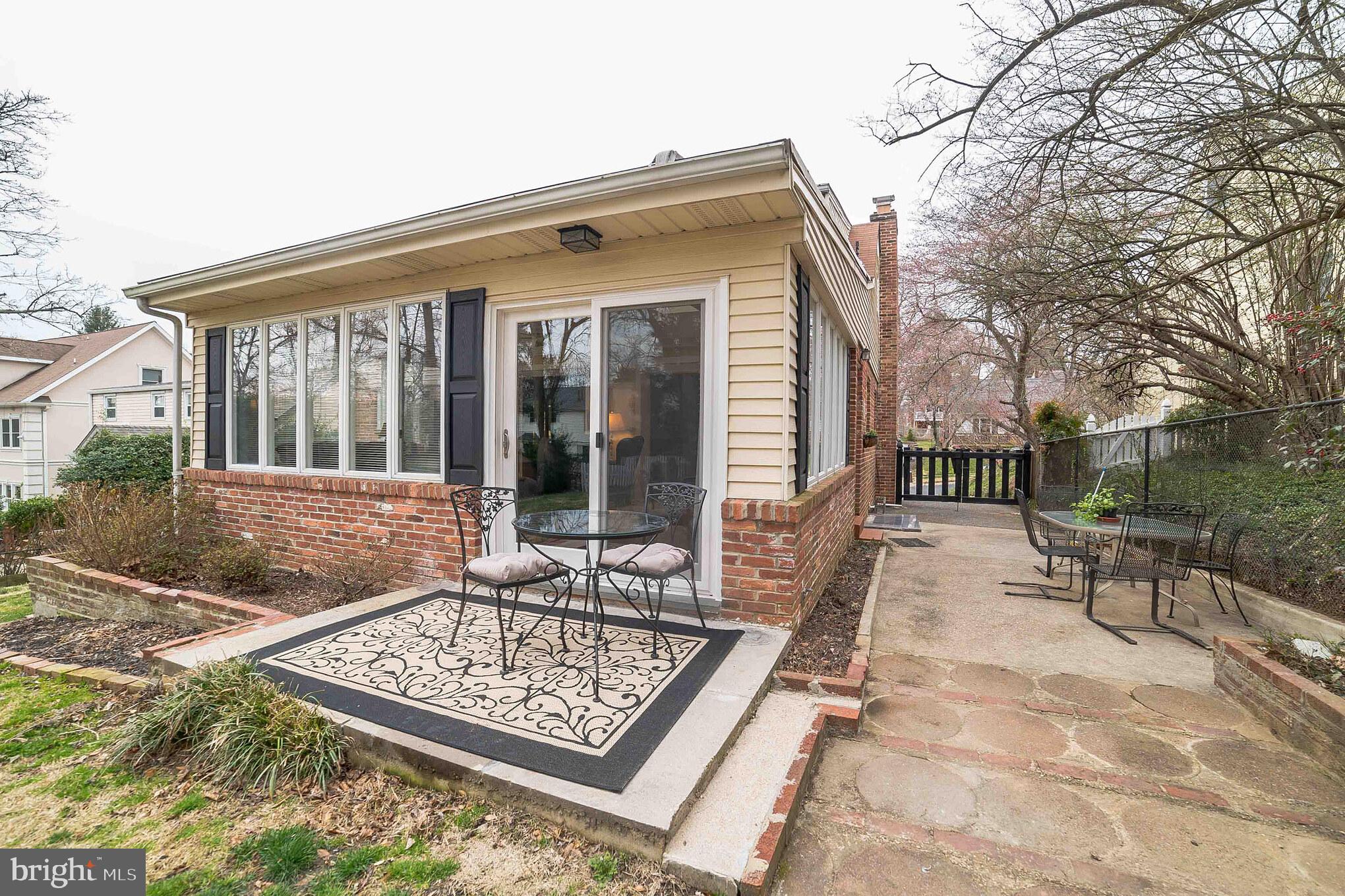 BETHESDA OUTSIDE - Residential