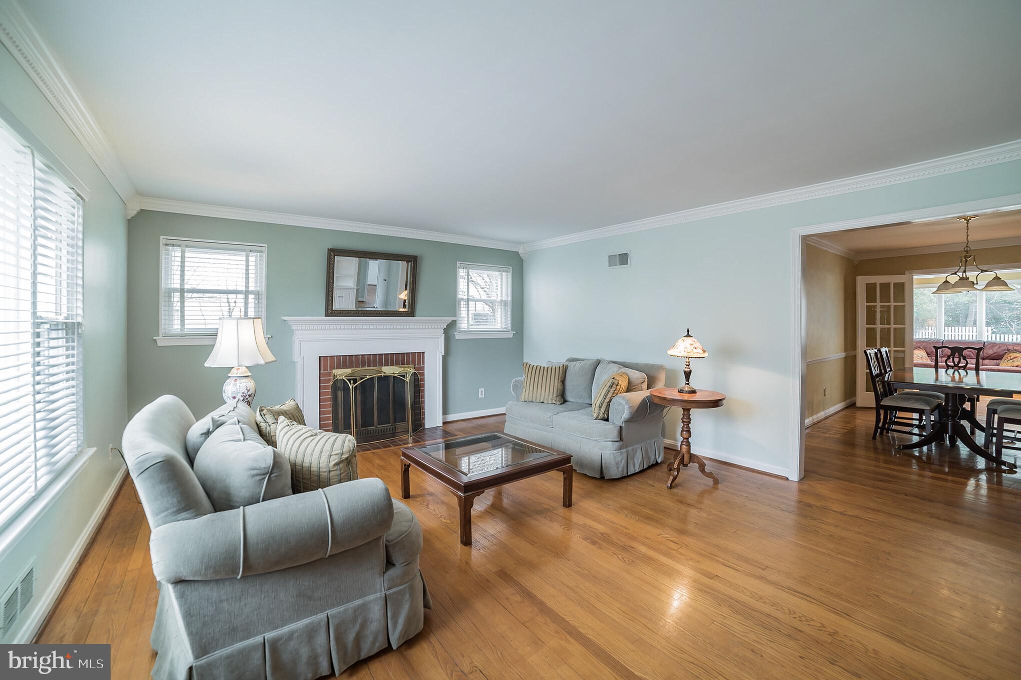 BETHESDA OUTSIDE - Residential