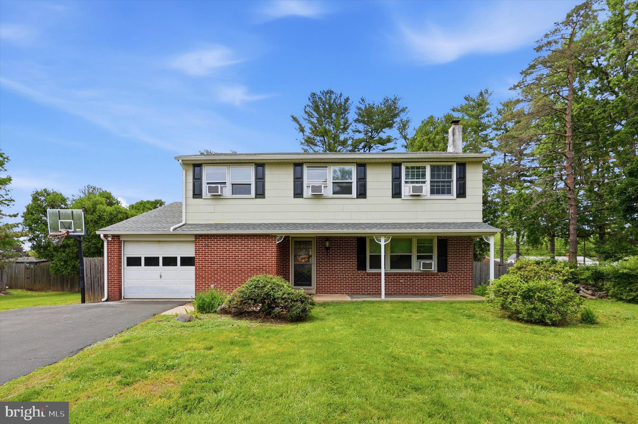 PENN BROOKE - Residential