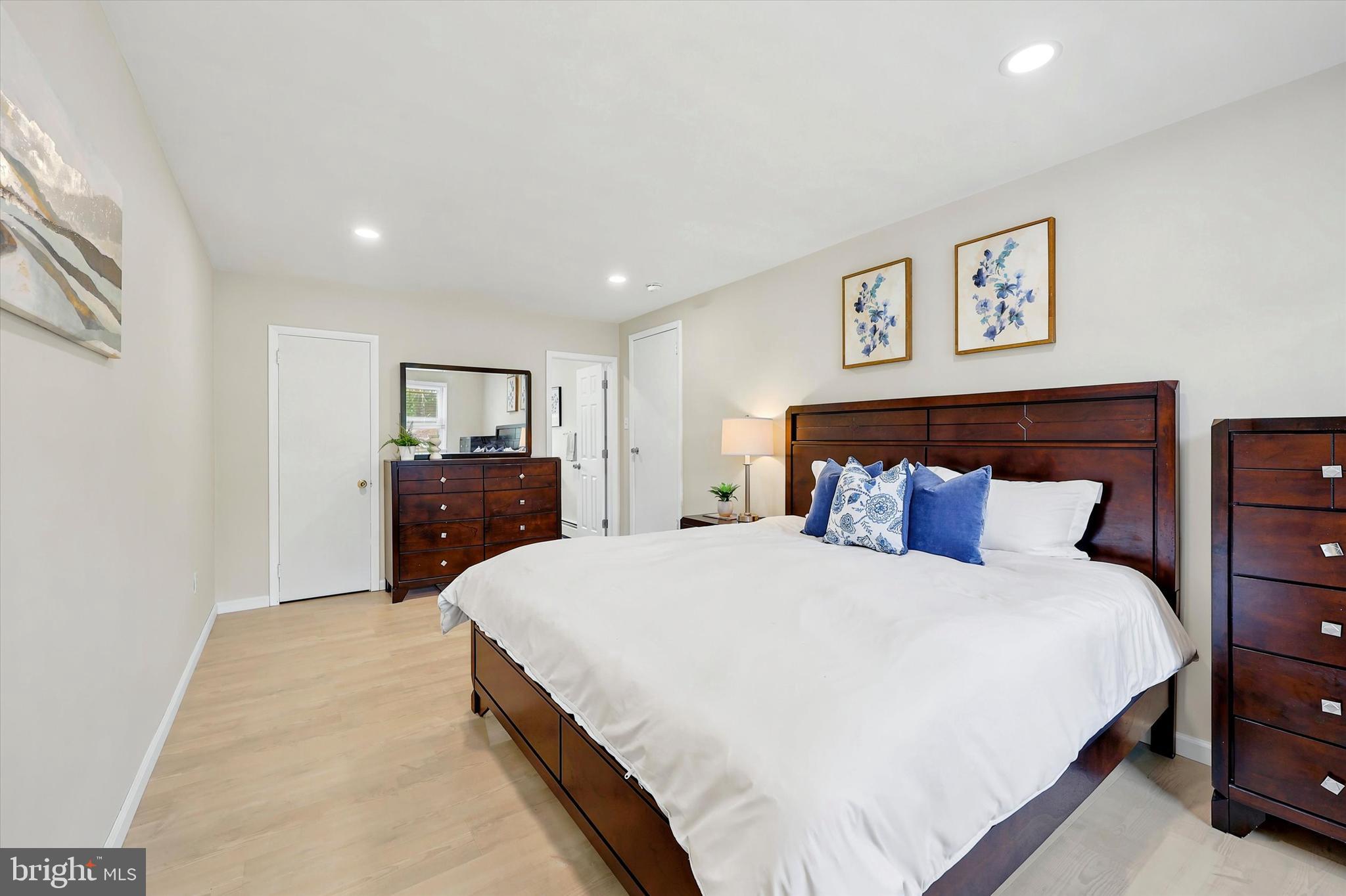 PENN BROOKE - Residential