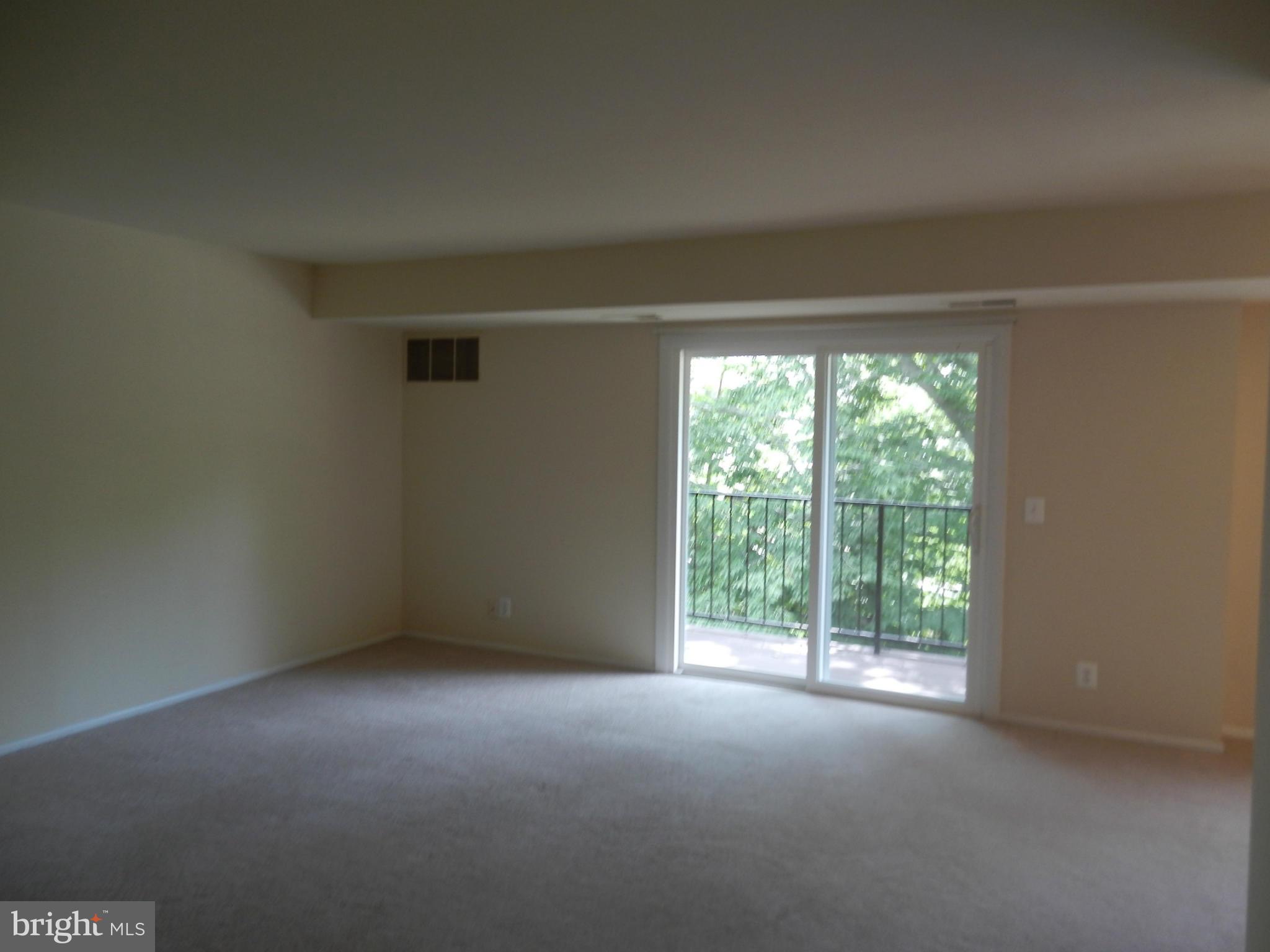 HICKORY HILLS CONDOMINIUMS - Residential Lease
