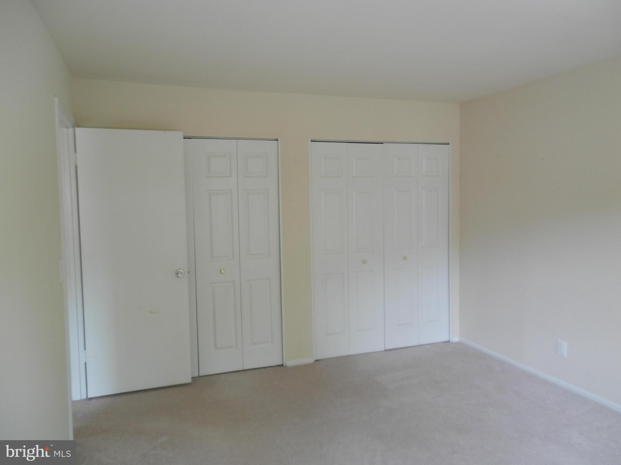 HICKORY HILLS CONDOMINIUMS - Residential Lease