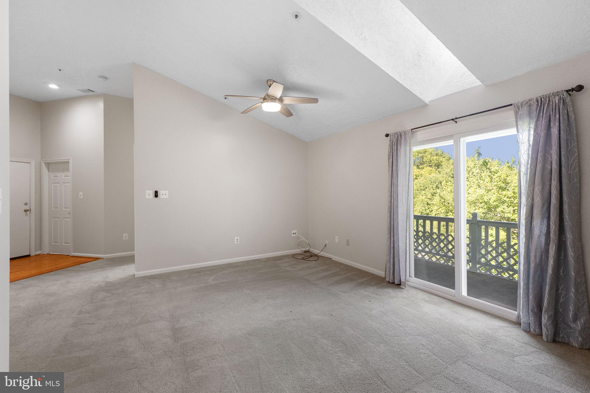 WATERS EDGE AT NORTH LAKE - Residential